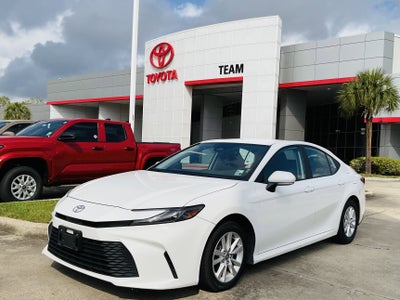 2025 Toyota CAMRY LE