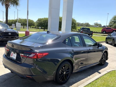 2025 Toyota CAMRY SE