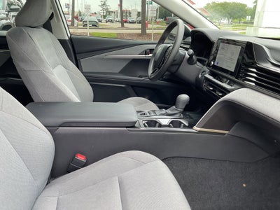 2025 Toyota CAMRY LE