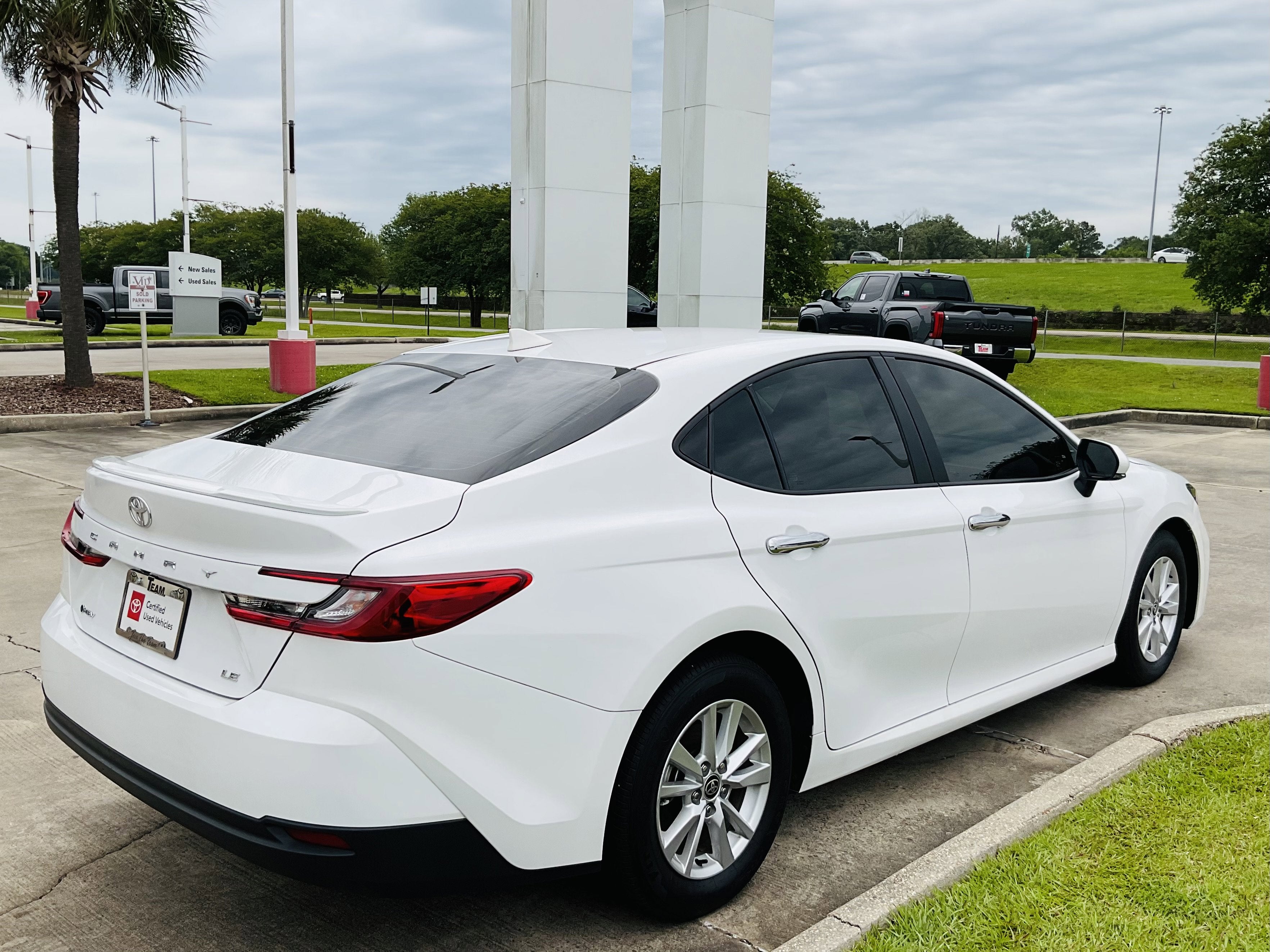 2025 Toyota CAMRY LE