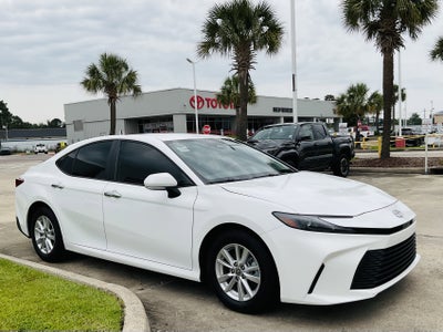 2025 Toyota CAMRY LE