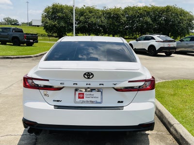 2025 Toyota Camry SE