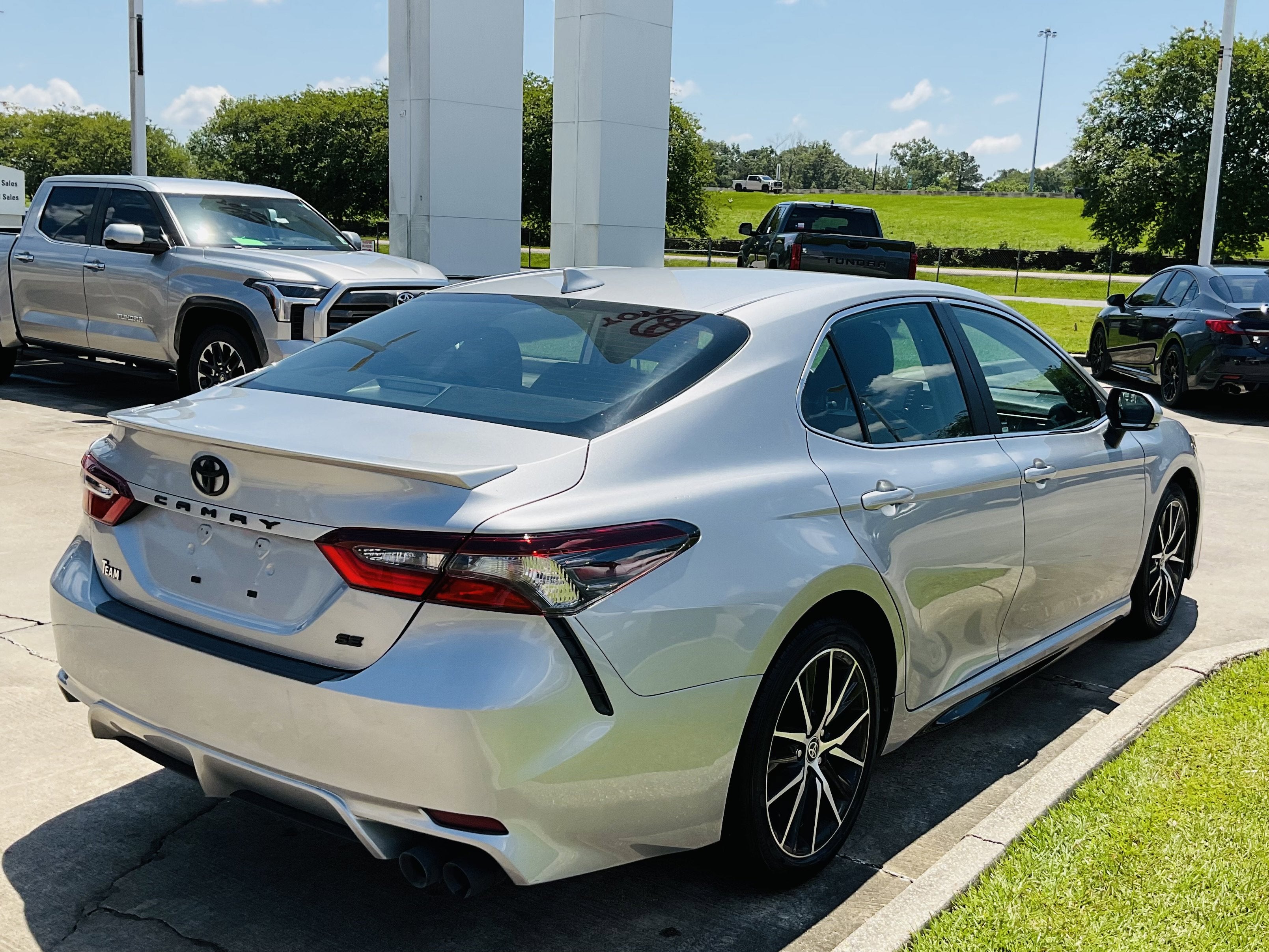 2022 Toyota CAMRY SE