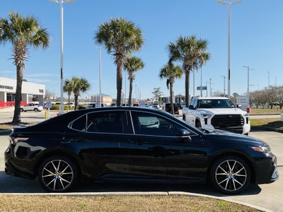 2023 Toyota CAMRY SE