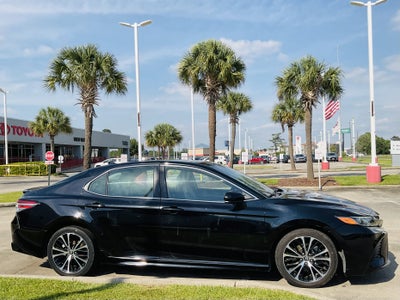 2020 Toyota CAMRY SE