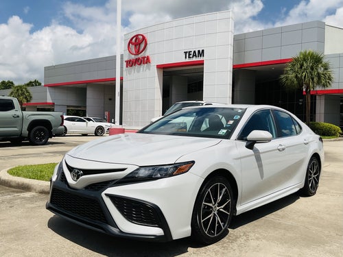 2024 Toyota Camry SE