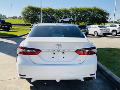 2024 Toyota CAMRY SE