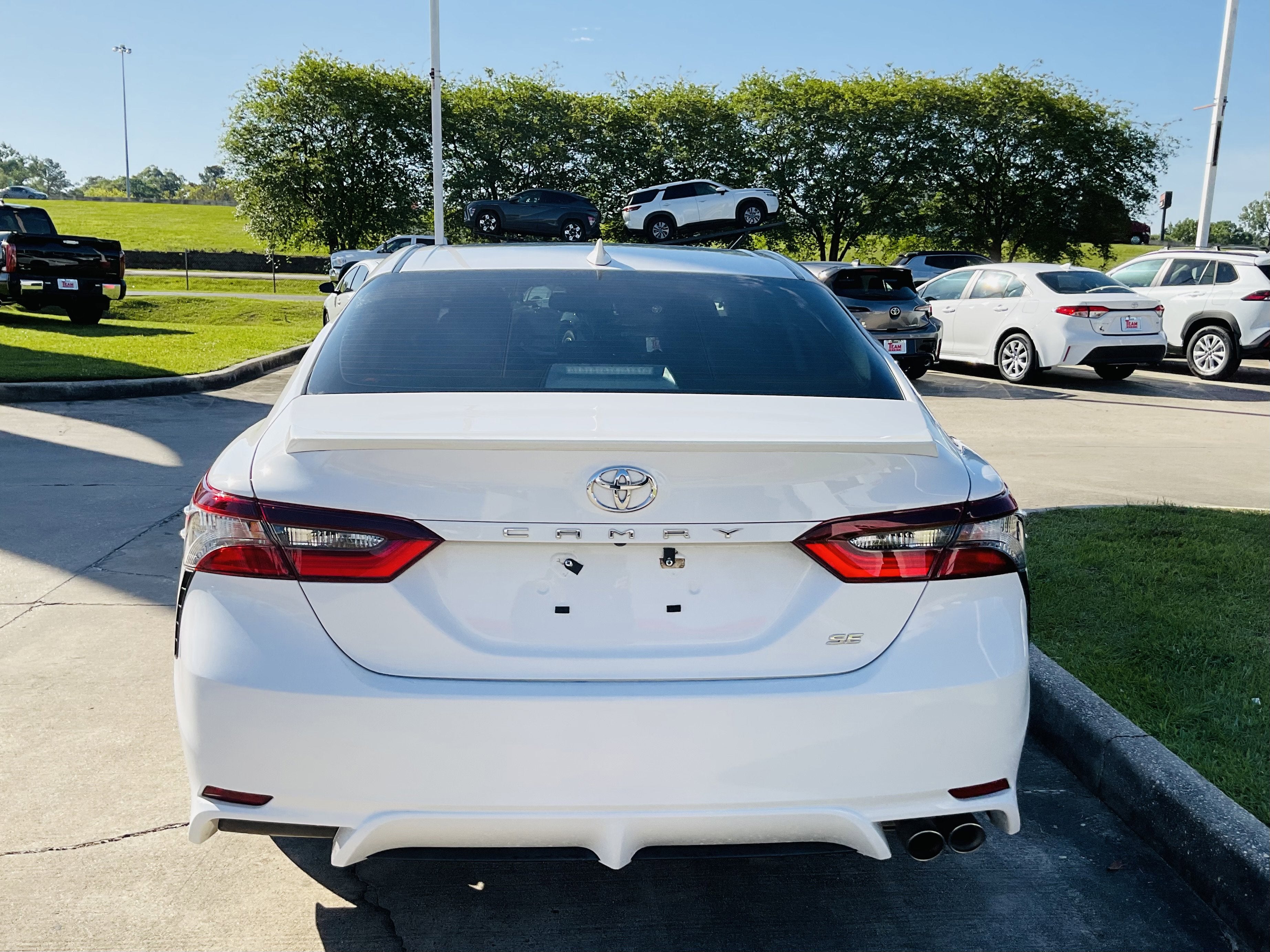 2024 Toyota CAMRY SE