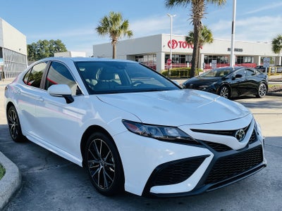 2024 Toyota CAMRY SE