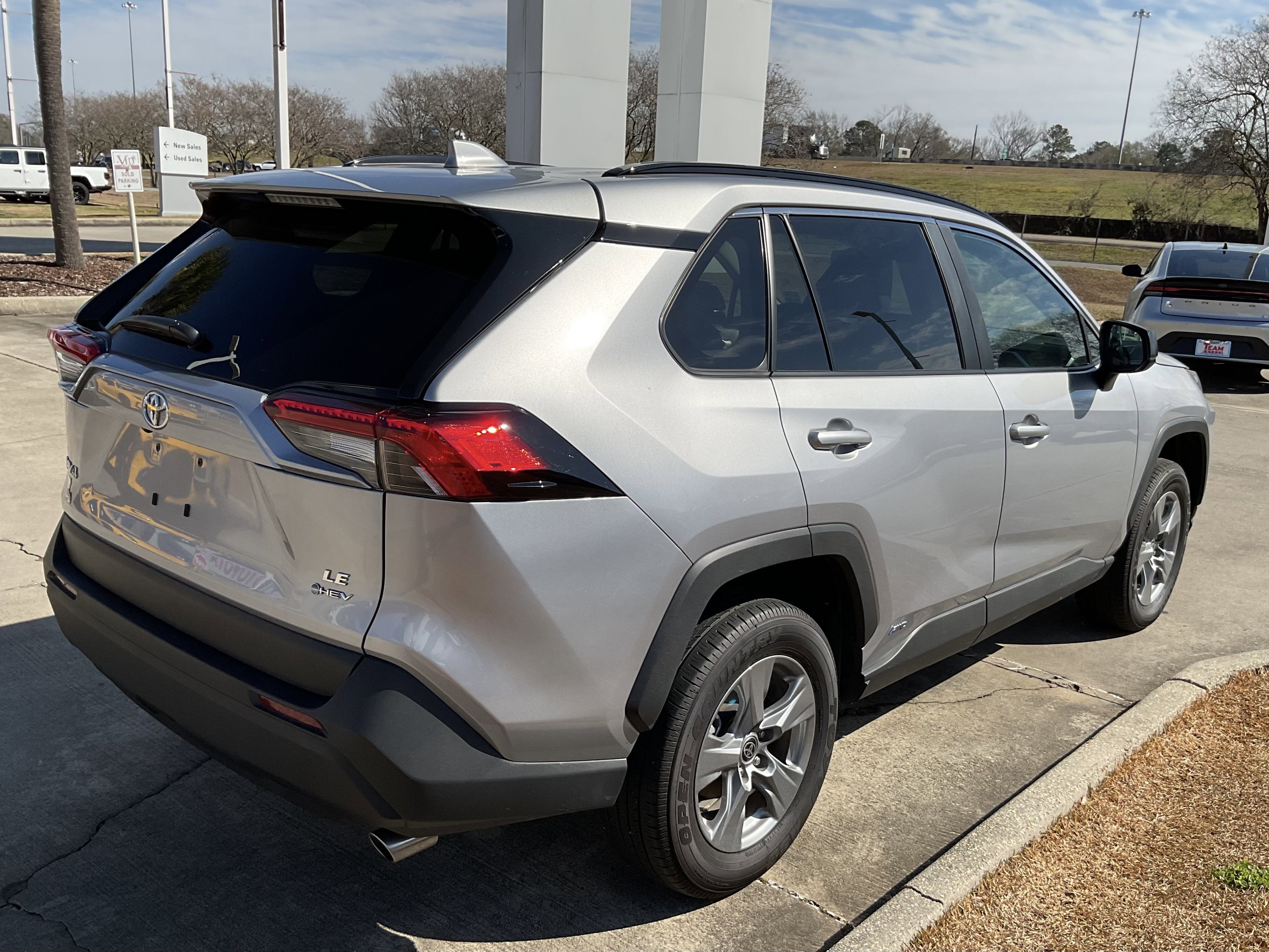 2025 Toyota RAV4 HYBRID Hybrid LE