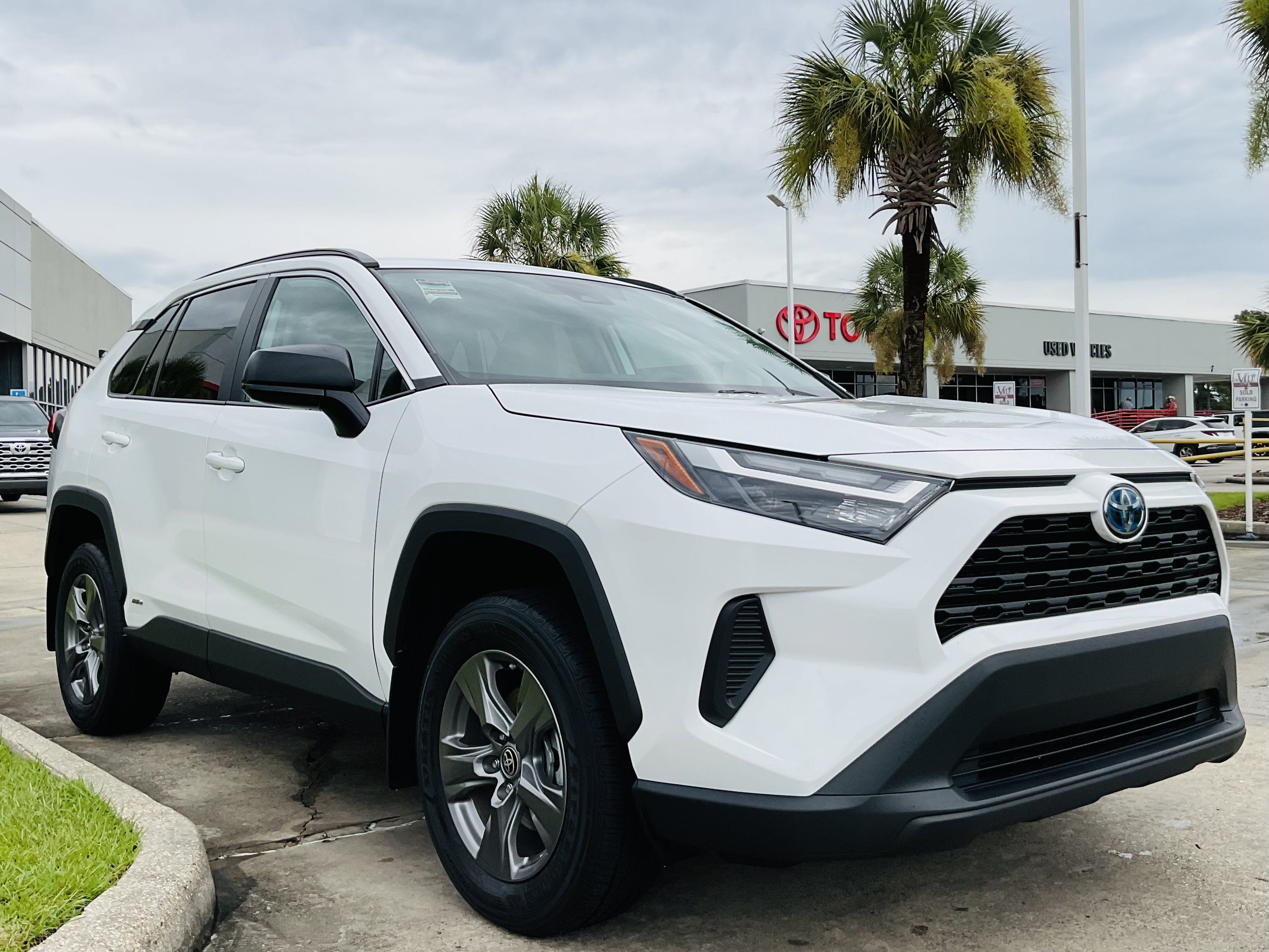 2024 Toyota RAV4 Hybrid Hybrid LE