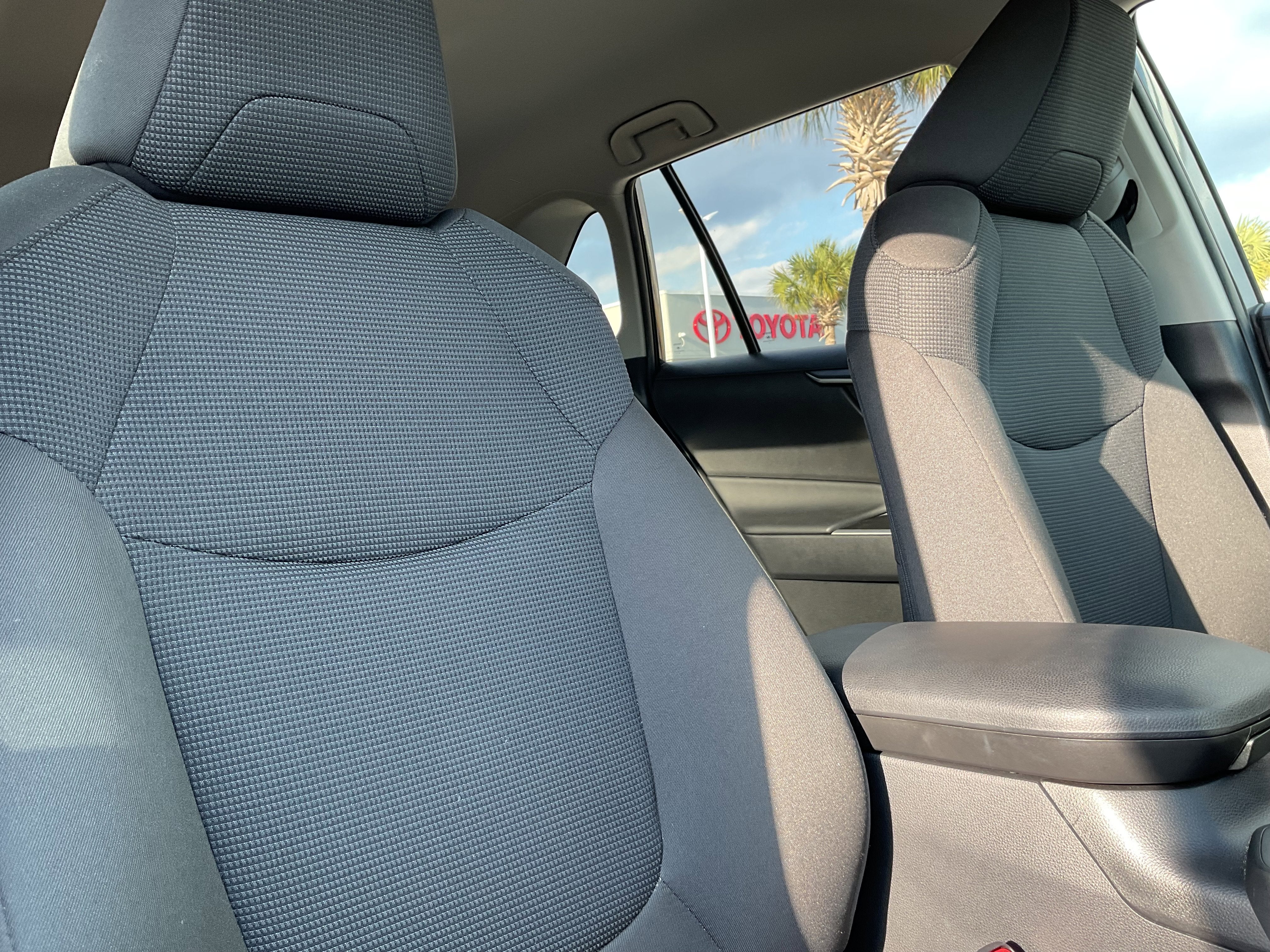 2025 Toyota RAV4 HYBRID Hybrid LE