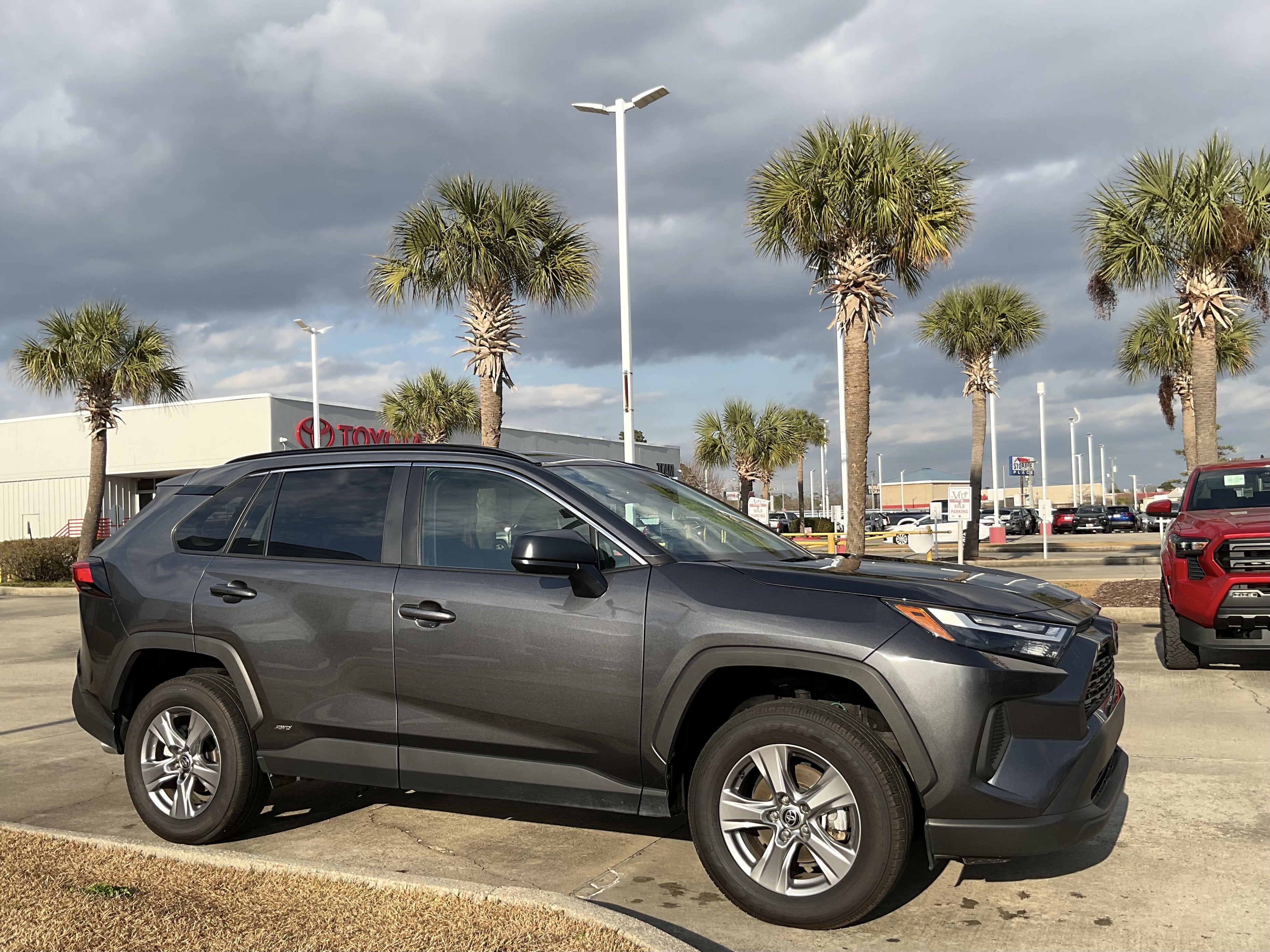 2025 Toyota RAV4 HYBRID Hybrid LE