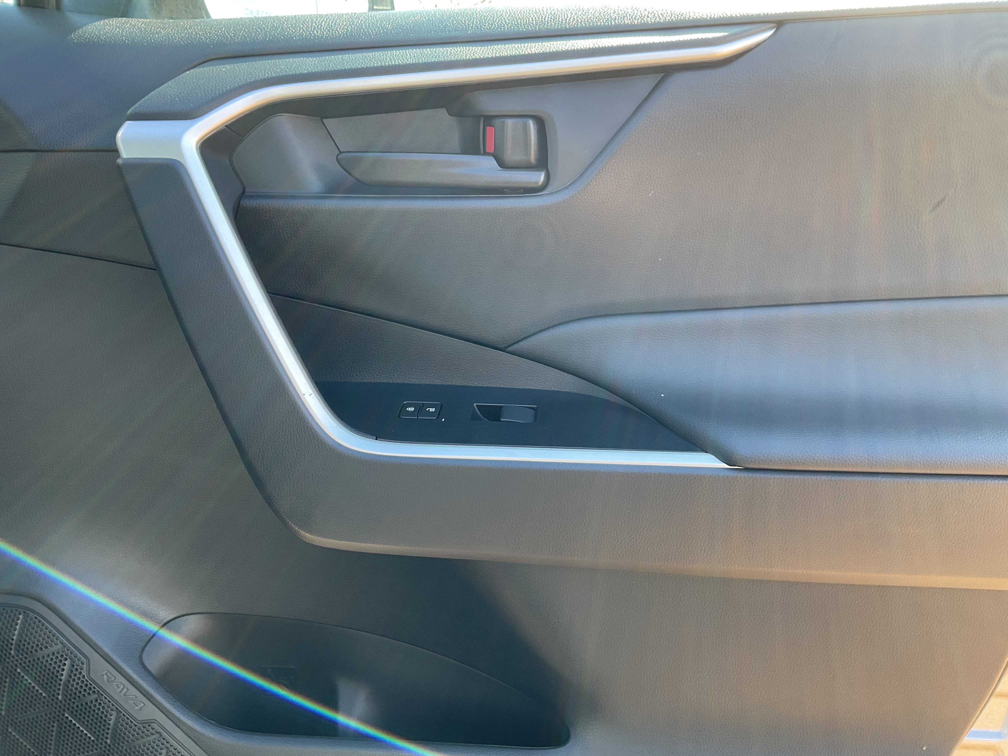 2025 Toyota RAV4 HYBRID Hybrid LE