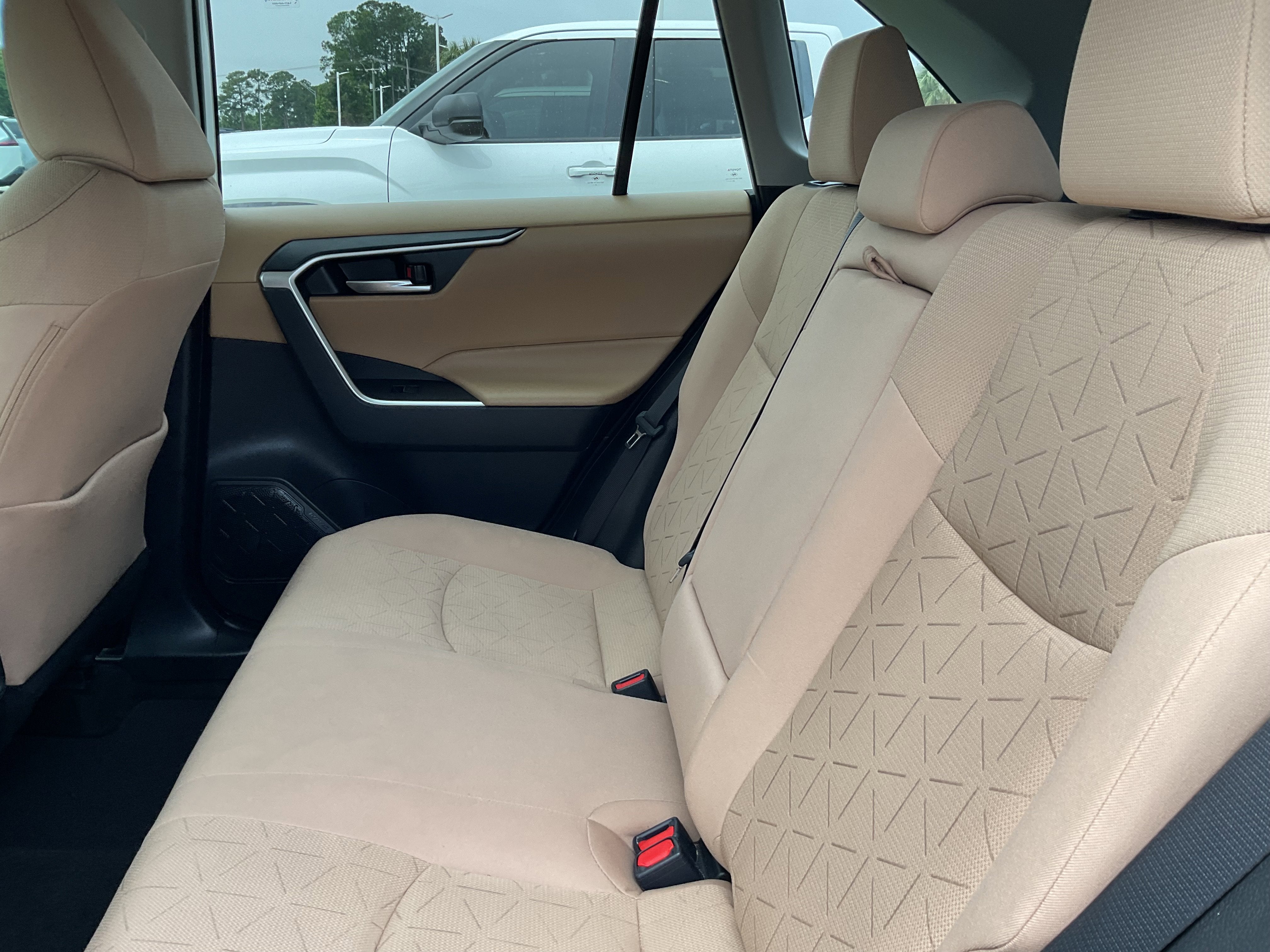 2024 Toyota RAV4 HYBRID Hybrid XLE