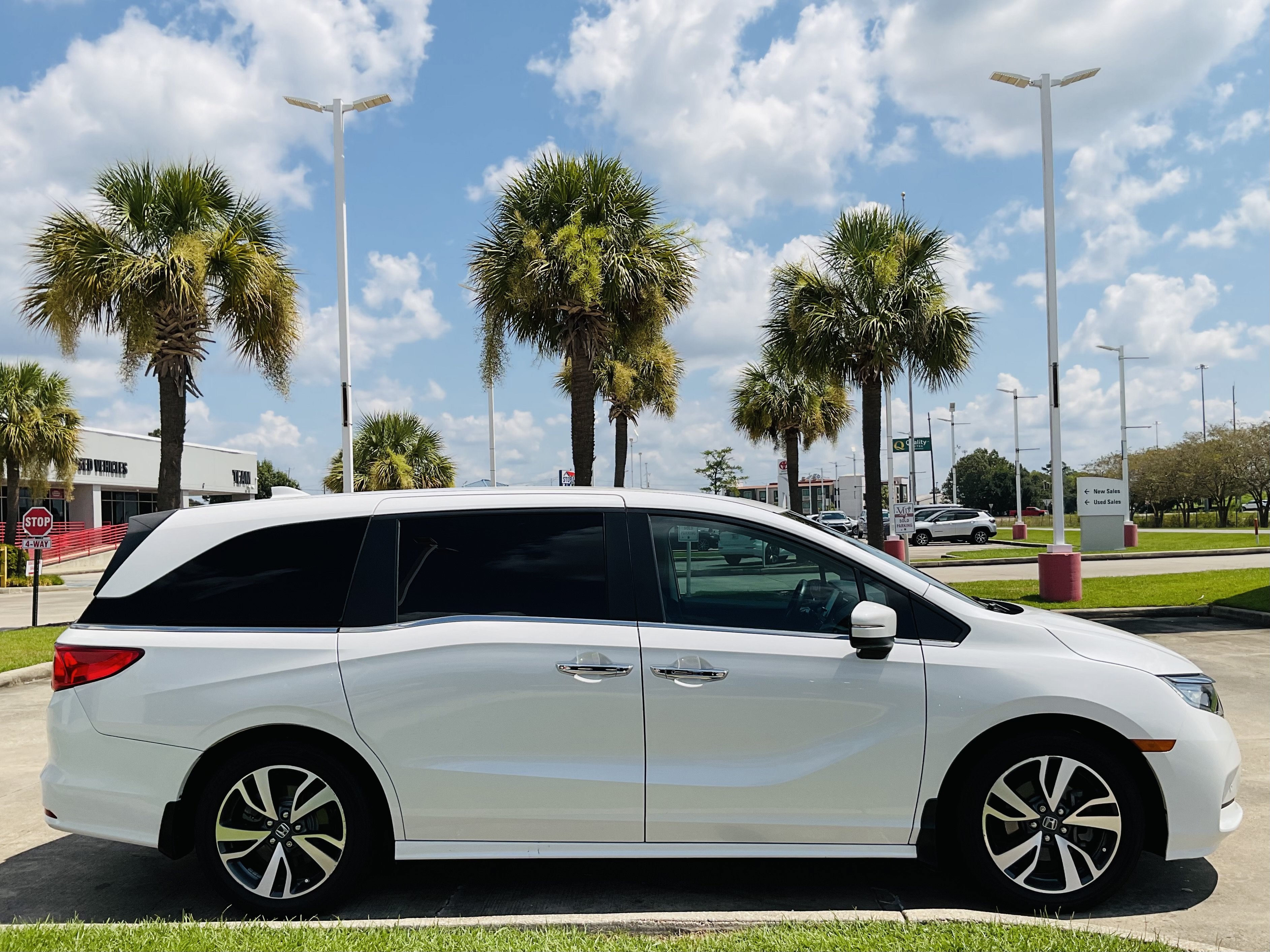 2023 Honda Odyssey Touring
