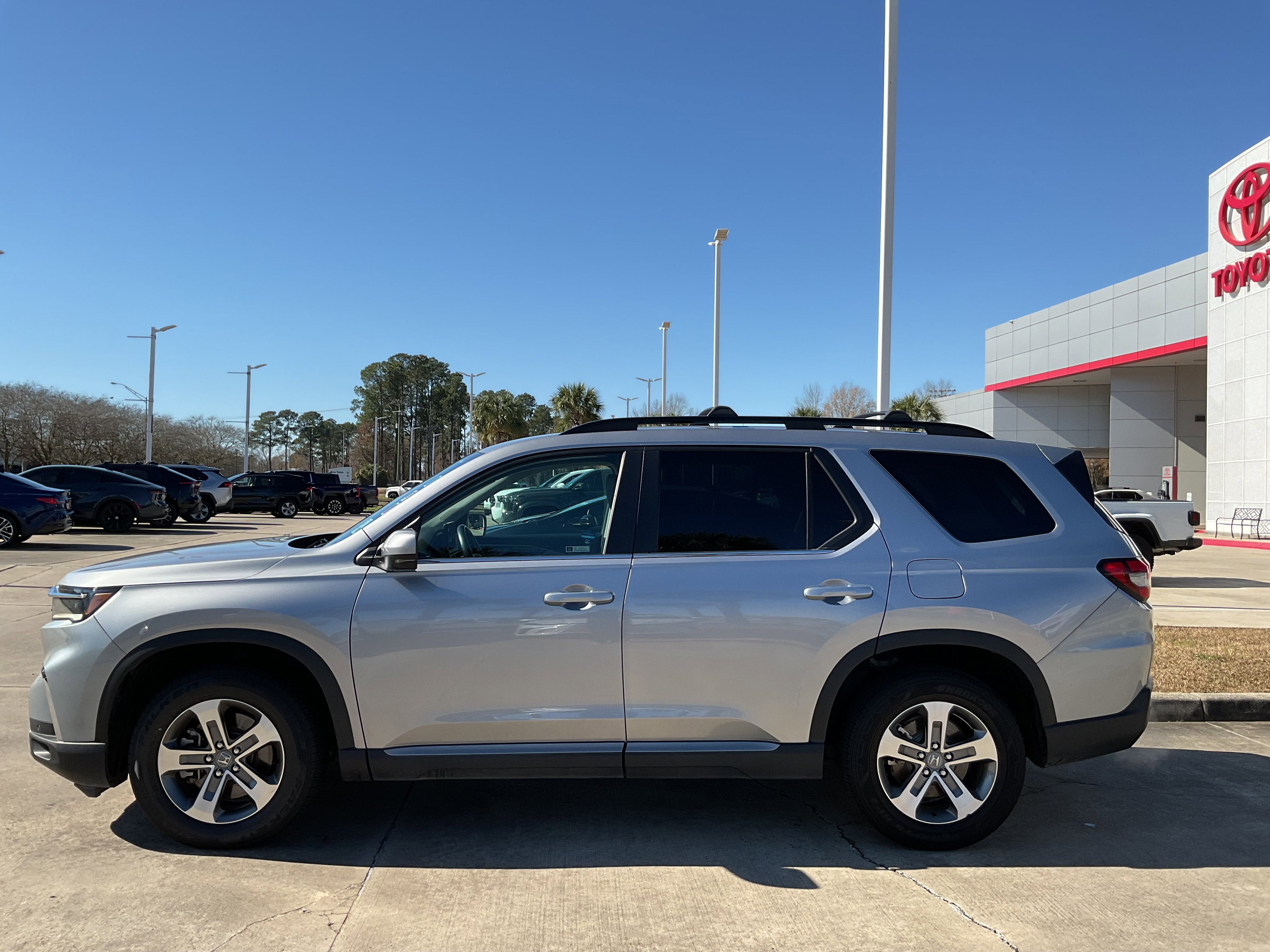 2024 Honda Pilot EX-L 7 Passenger