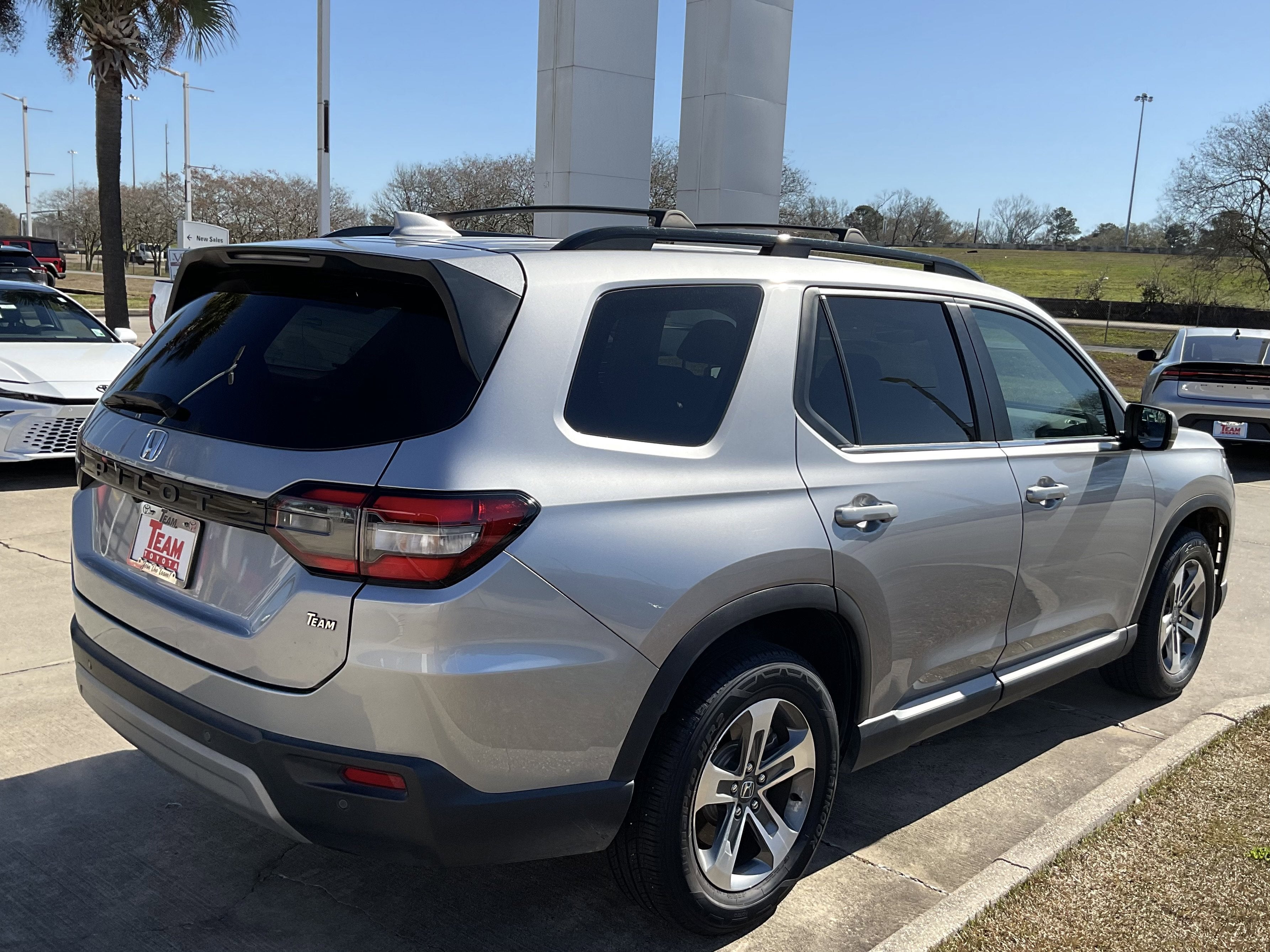 2024 Honda Pilot EX-L 7 Passenger