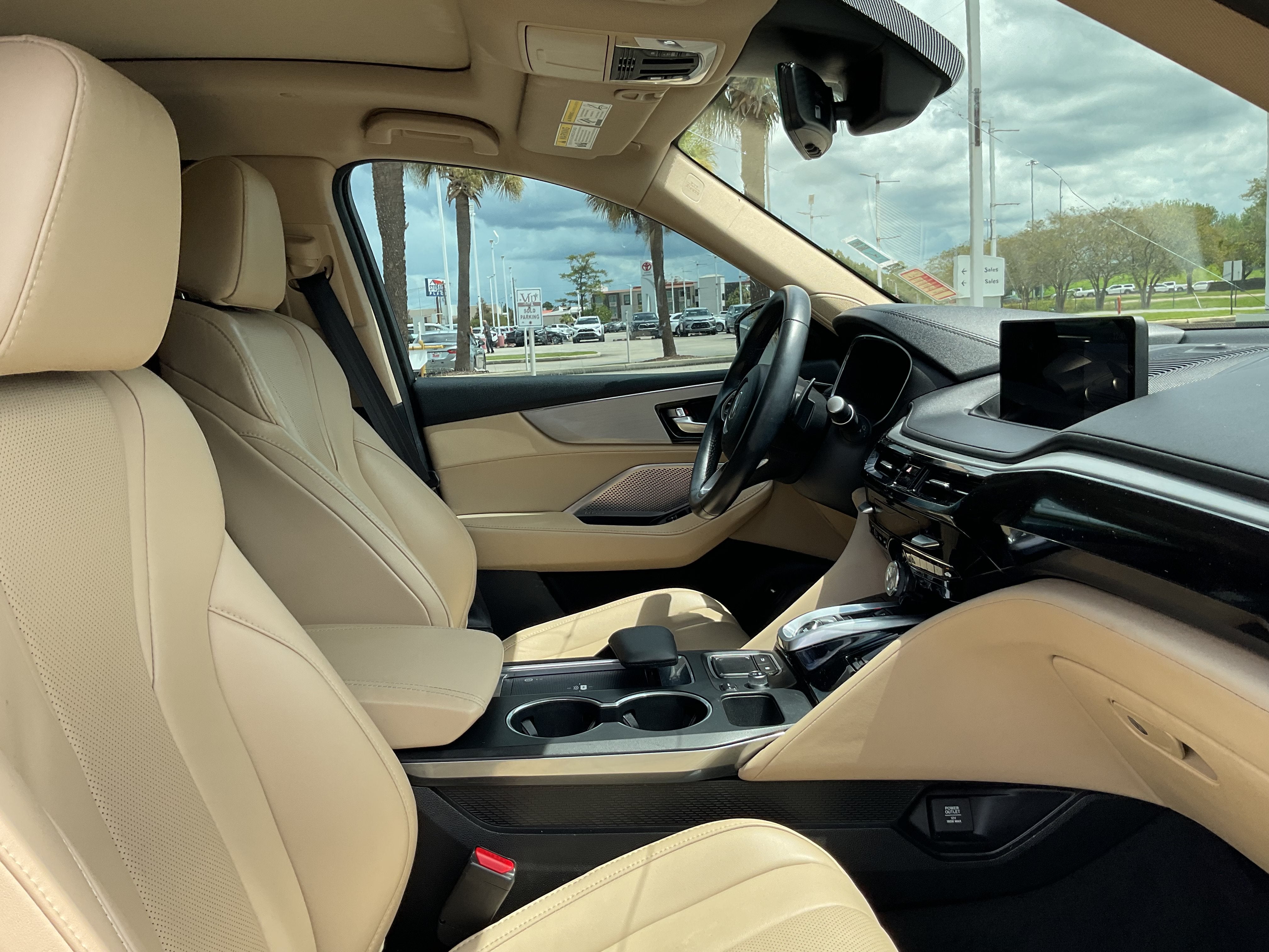 2022 Acura MDX w/Technology Package