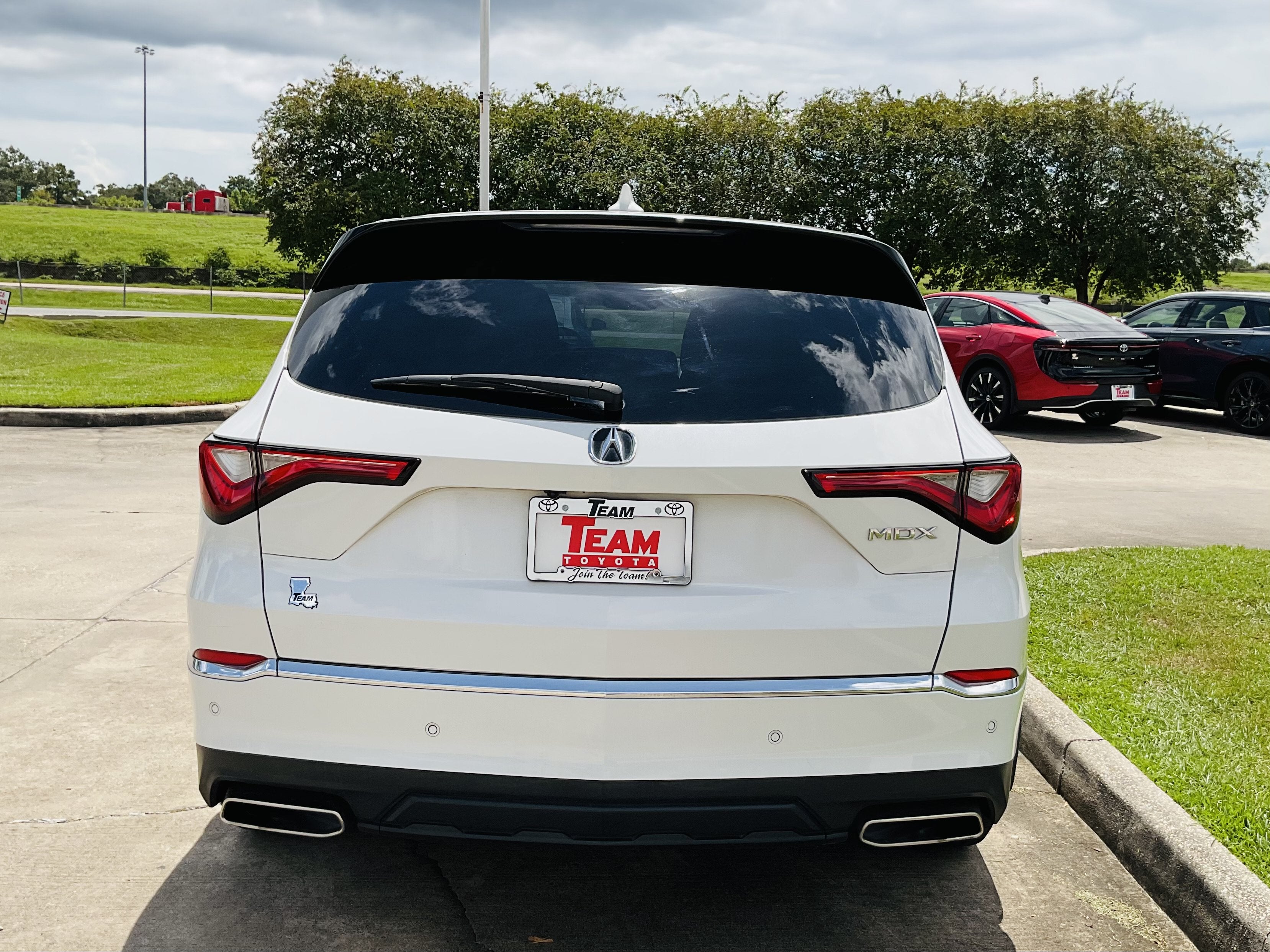 2022 Acura MDX w/Technology Package