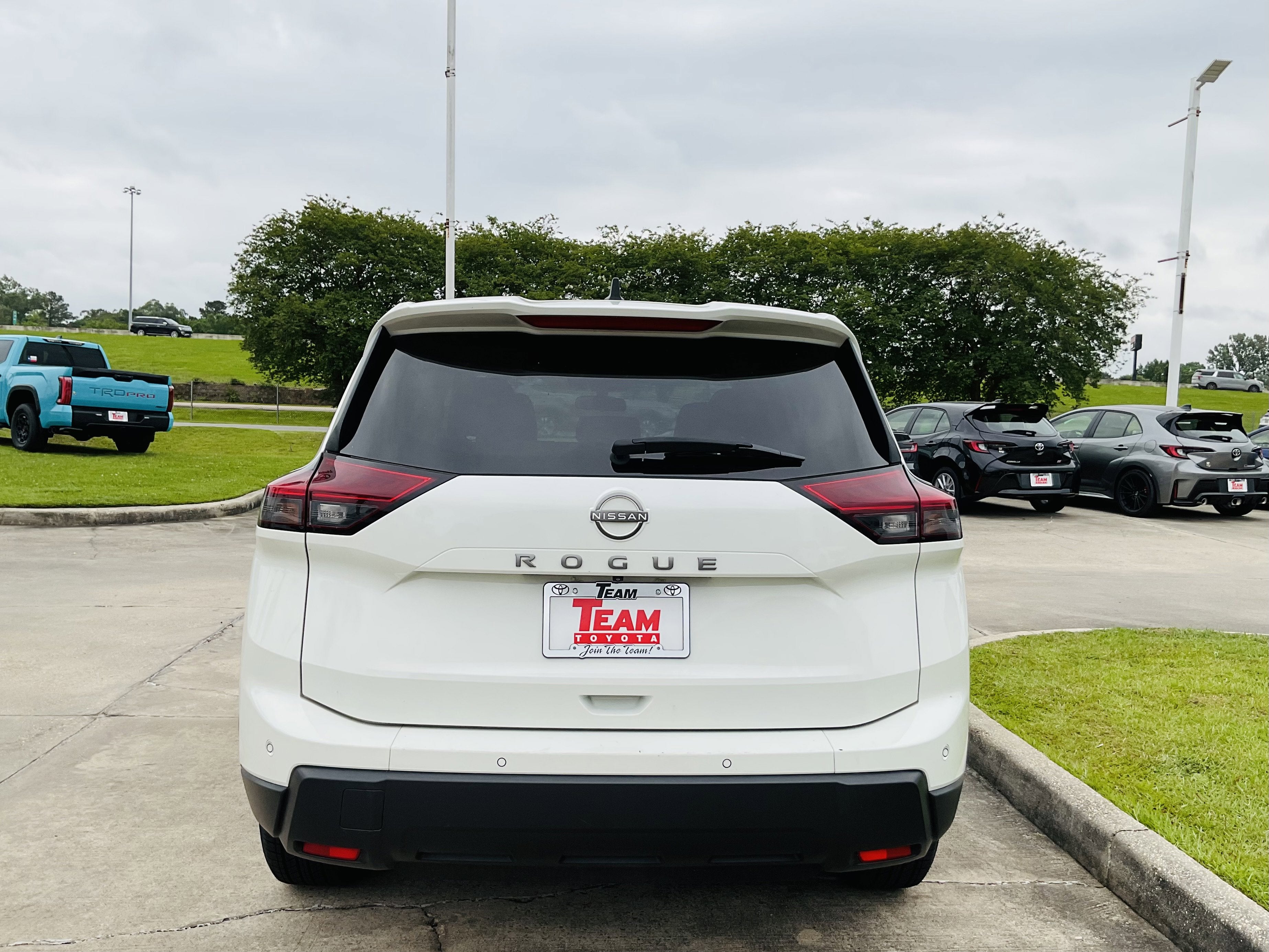 2024 Nissan Rogue S