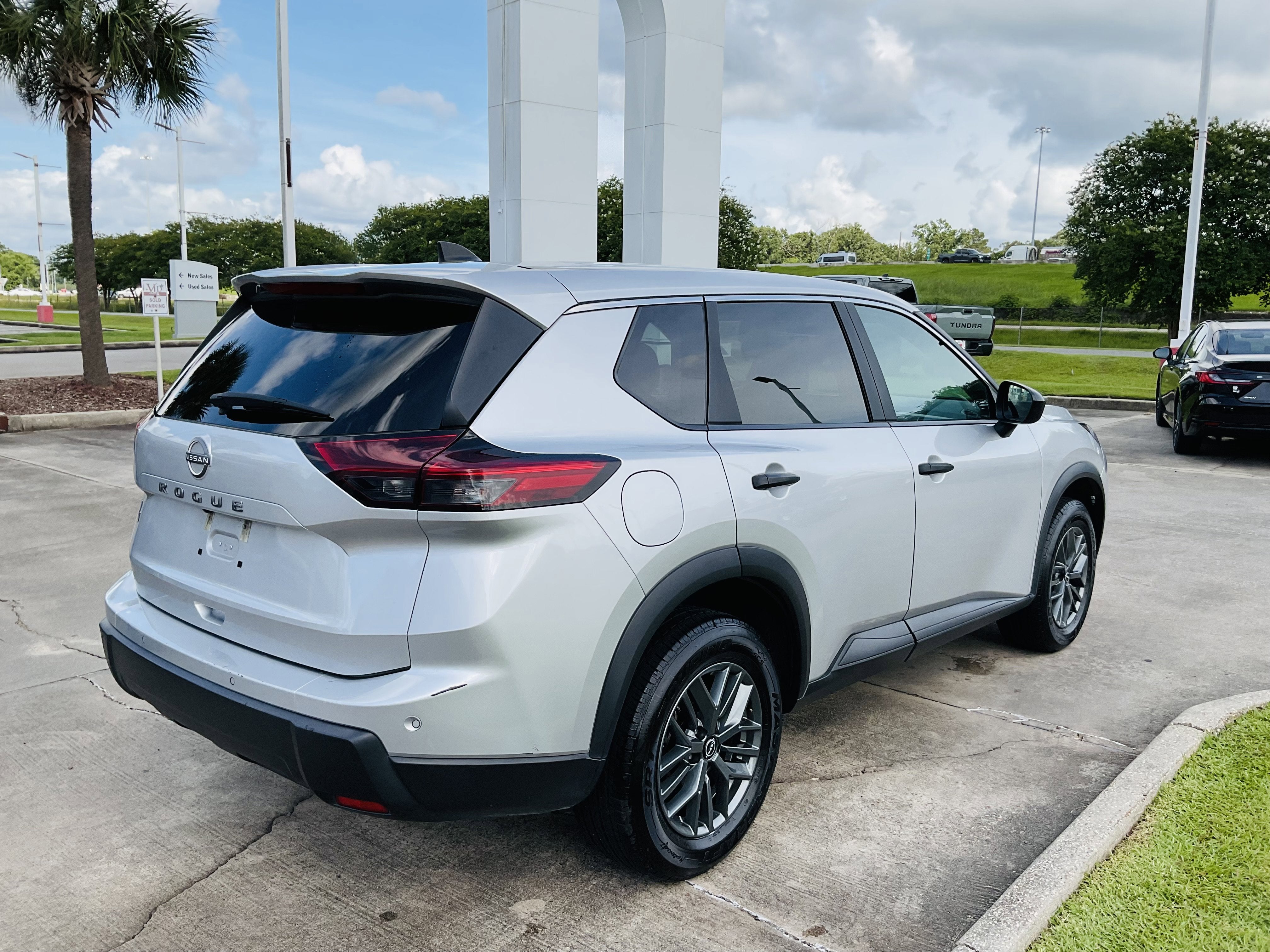 2024 Nissan Rogue S