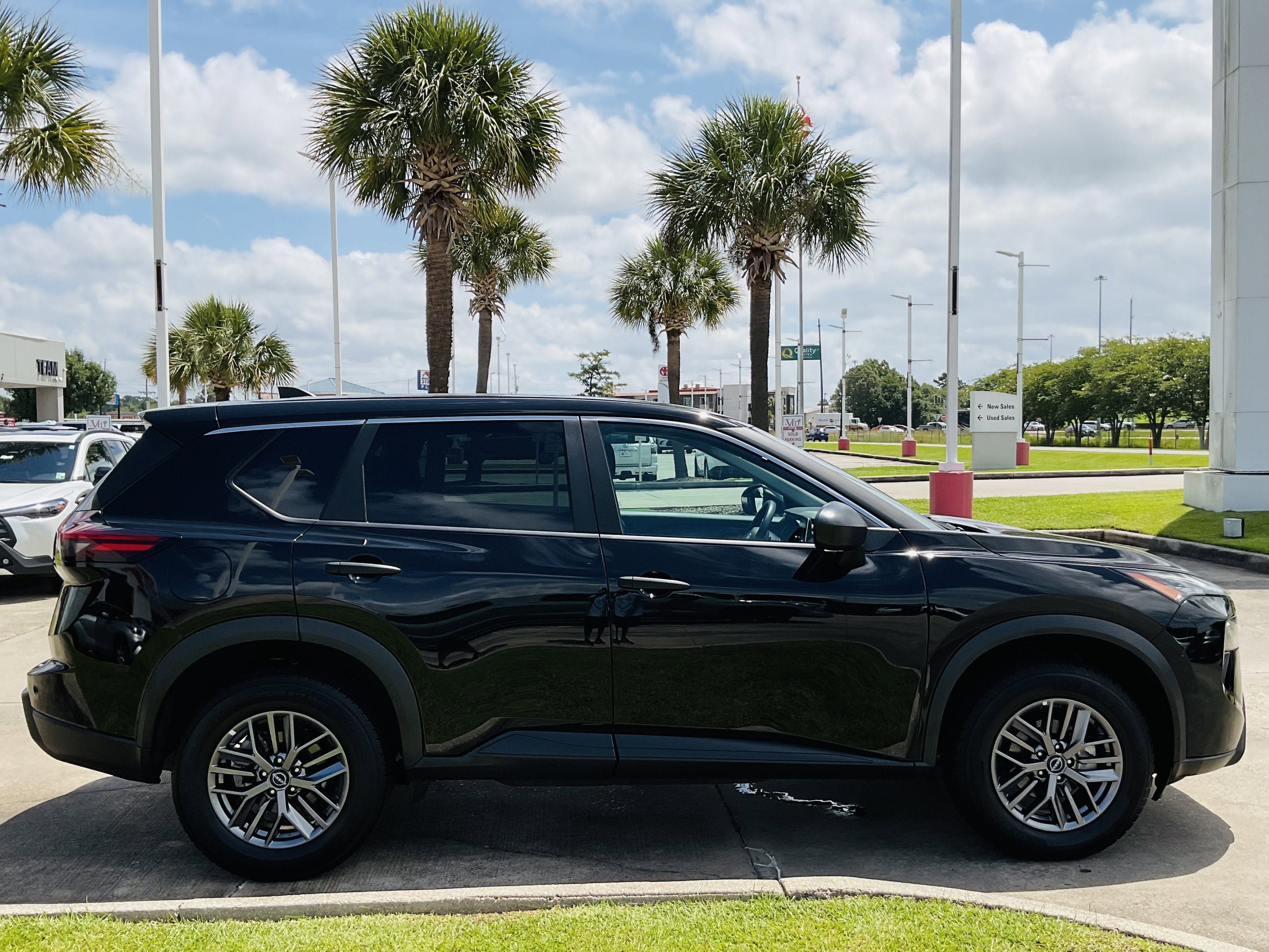 2024 Nissan Rogue S