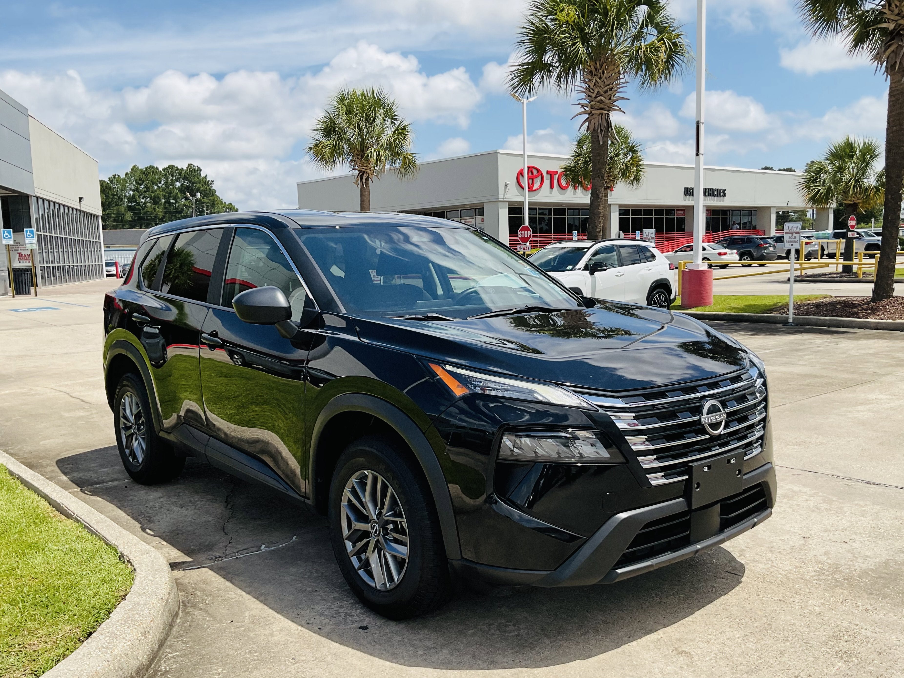 2024 Nissan Rogue S