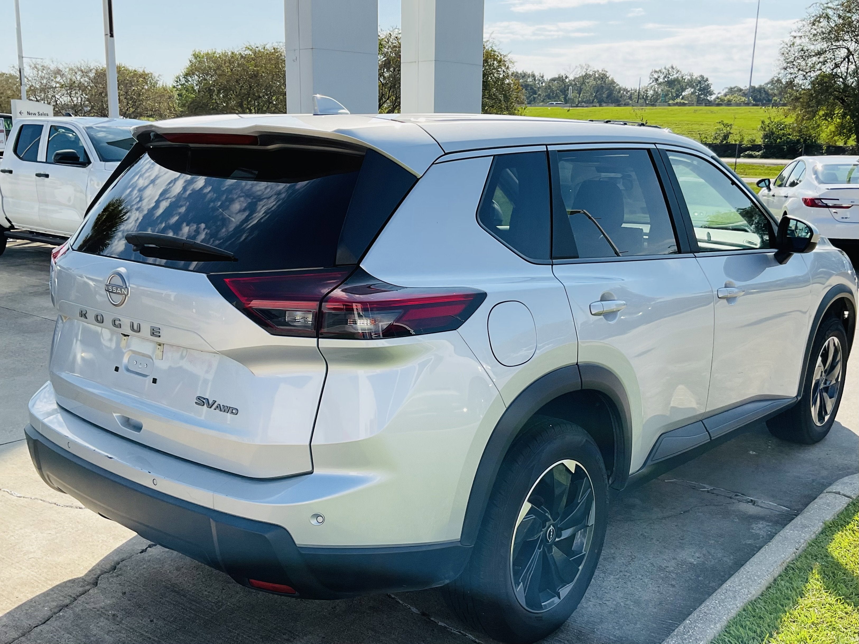 2024 Nissan Rogue SV