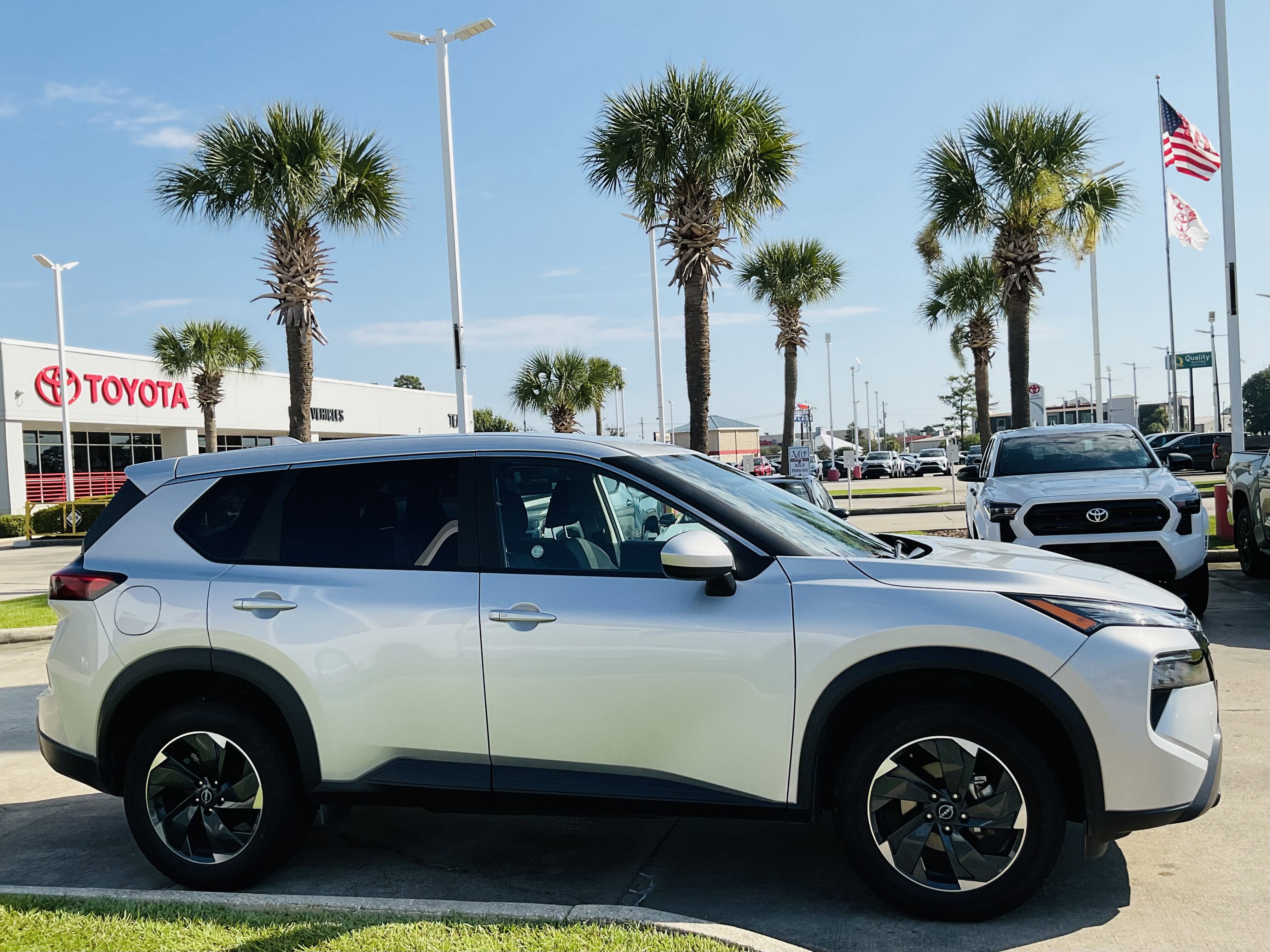 2024 Nissan Rogue SV