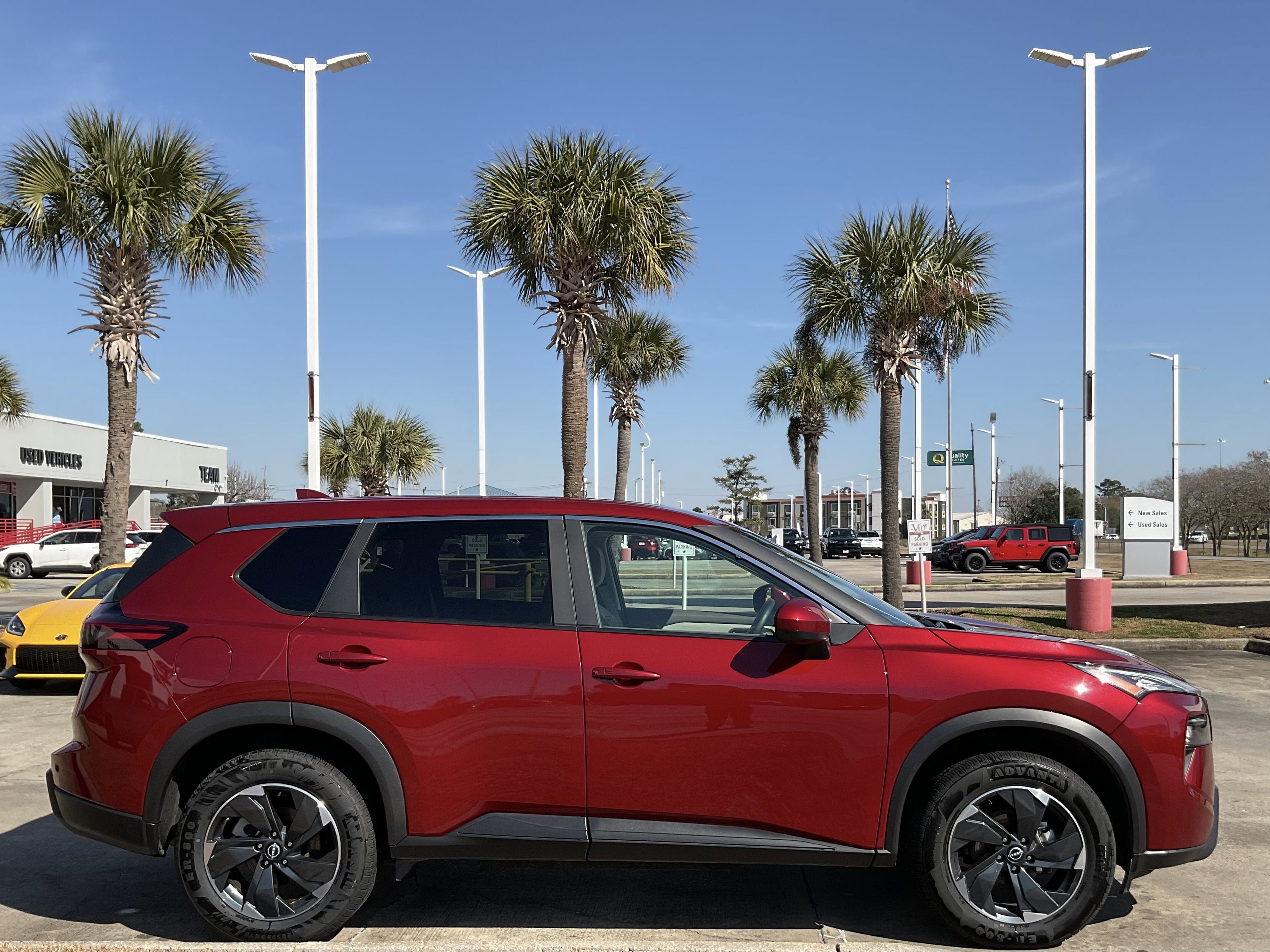 2025 Nissan Rogue SV