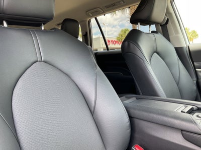 2025 Toyota GRAND HIGHLANDER LE