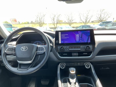 2025 Toyota GRAND HIGHLANDER LE