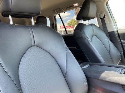 2025 Toyota GRAND HIGHLANDER LE