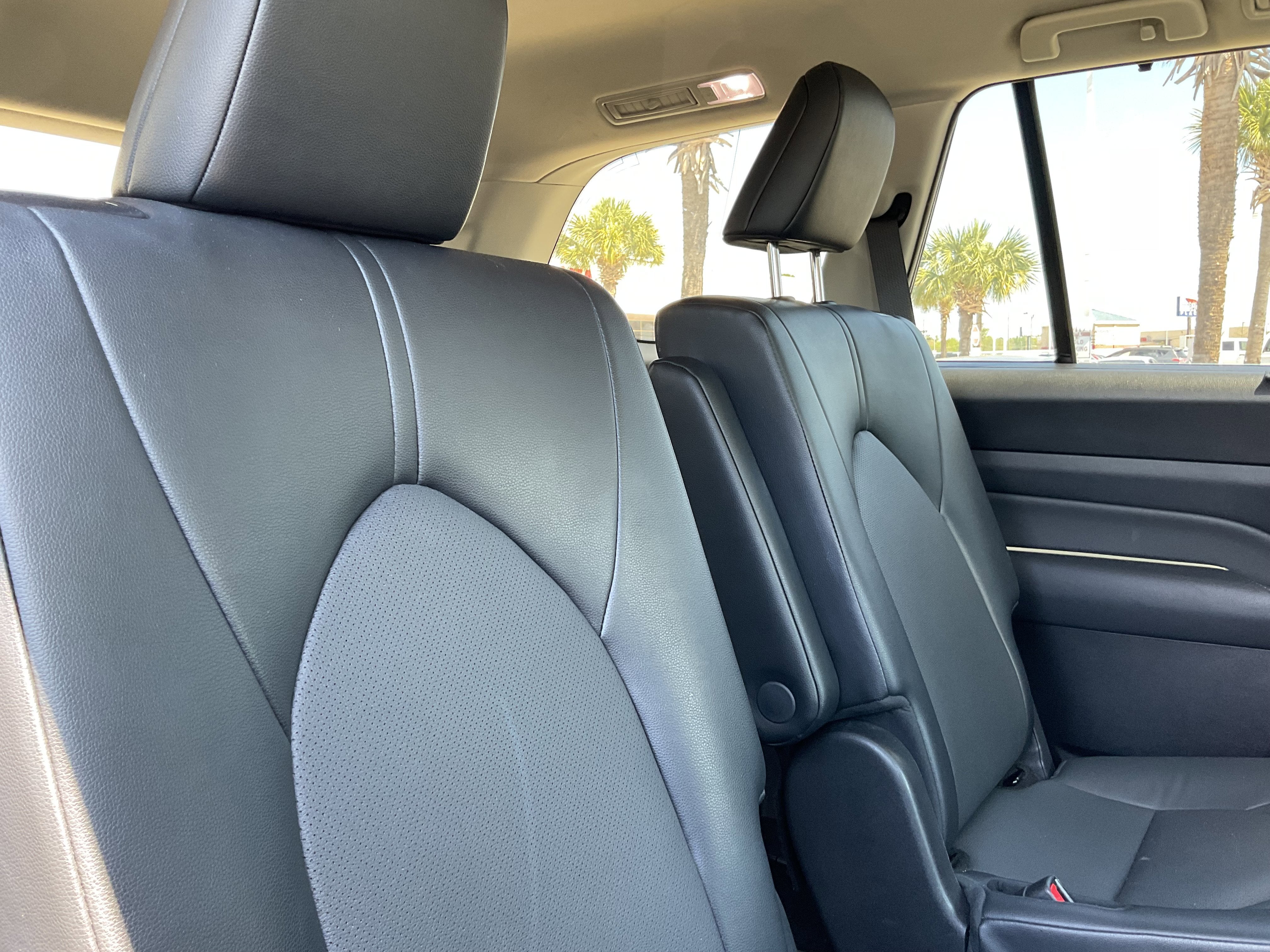 2025 Toyota GRAND HIGHLANDER LE