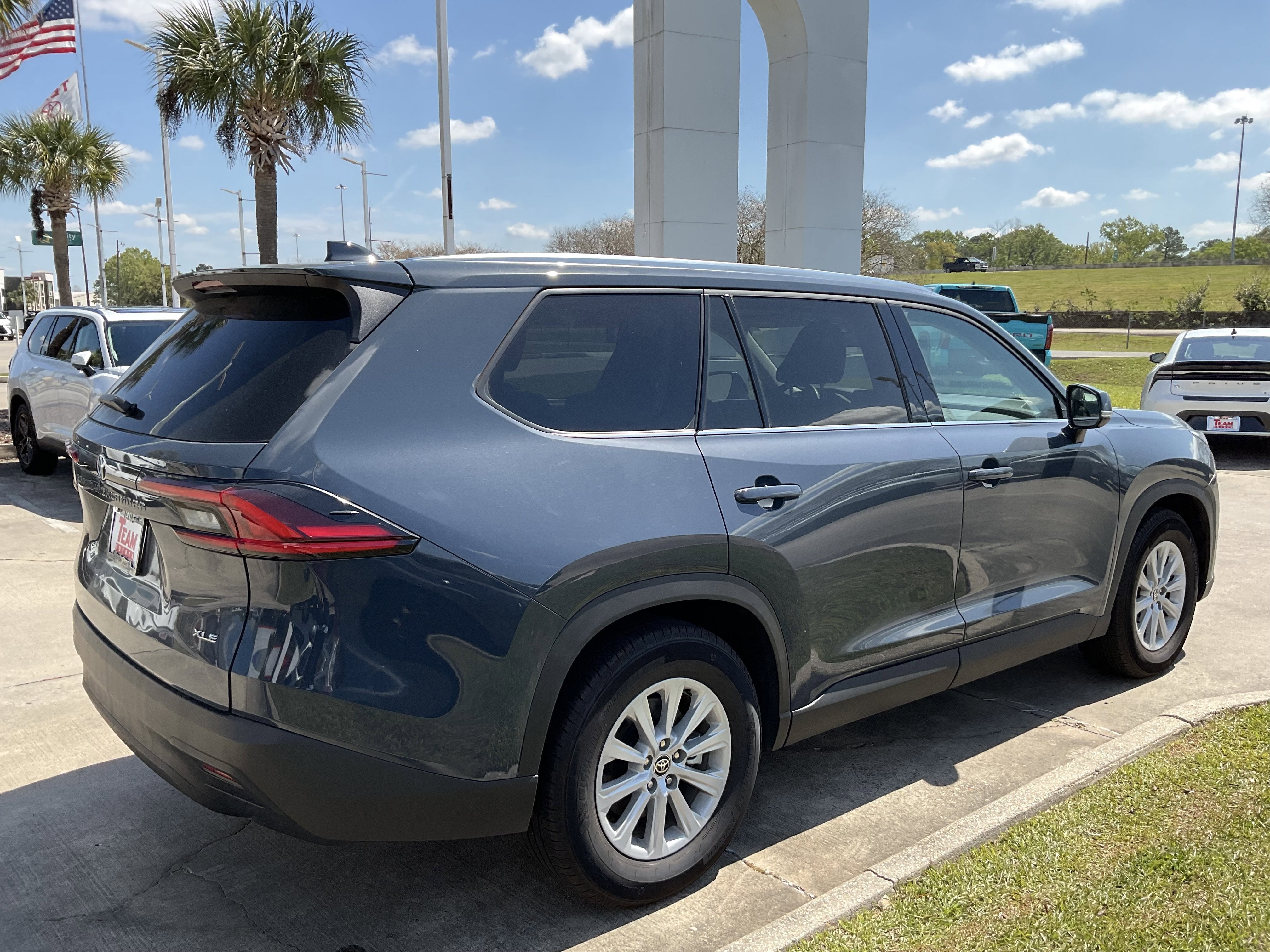 2025 Toyota GRAND HIGHLANDER LE