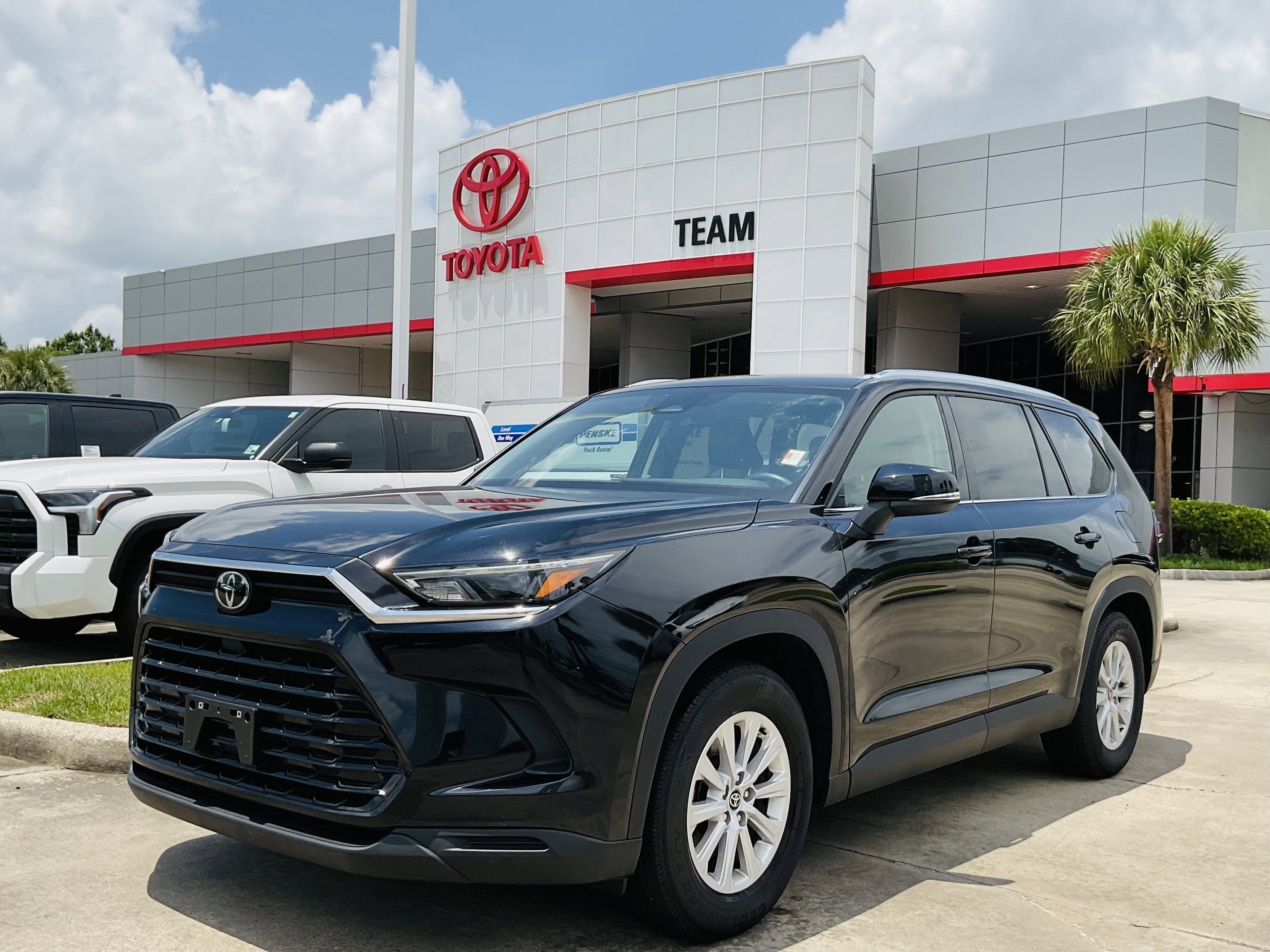 2025 Toyota GRAND HIGHLANDER LE