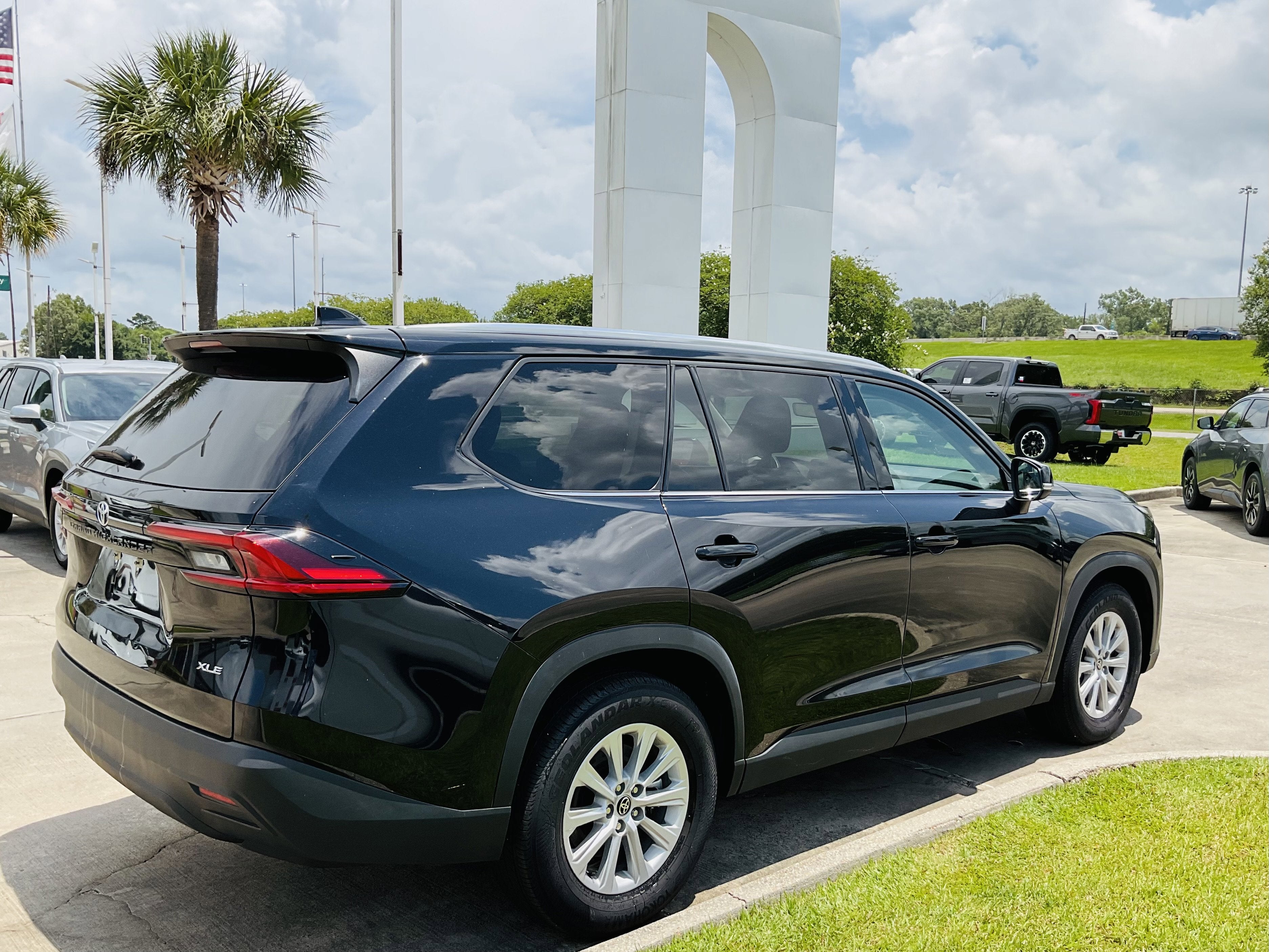 2025 Toyota GRAND HIGHLANDER LE