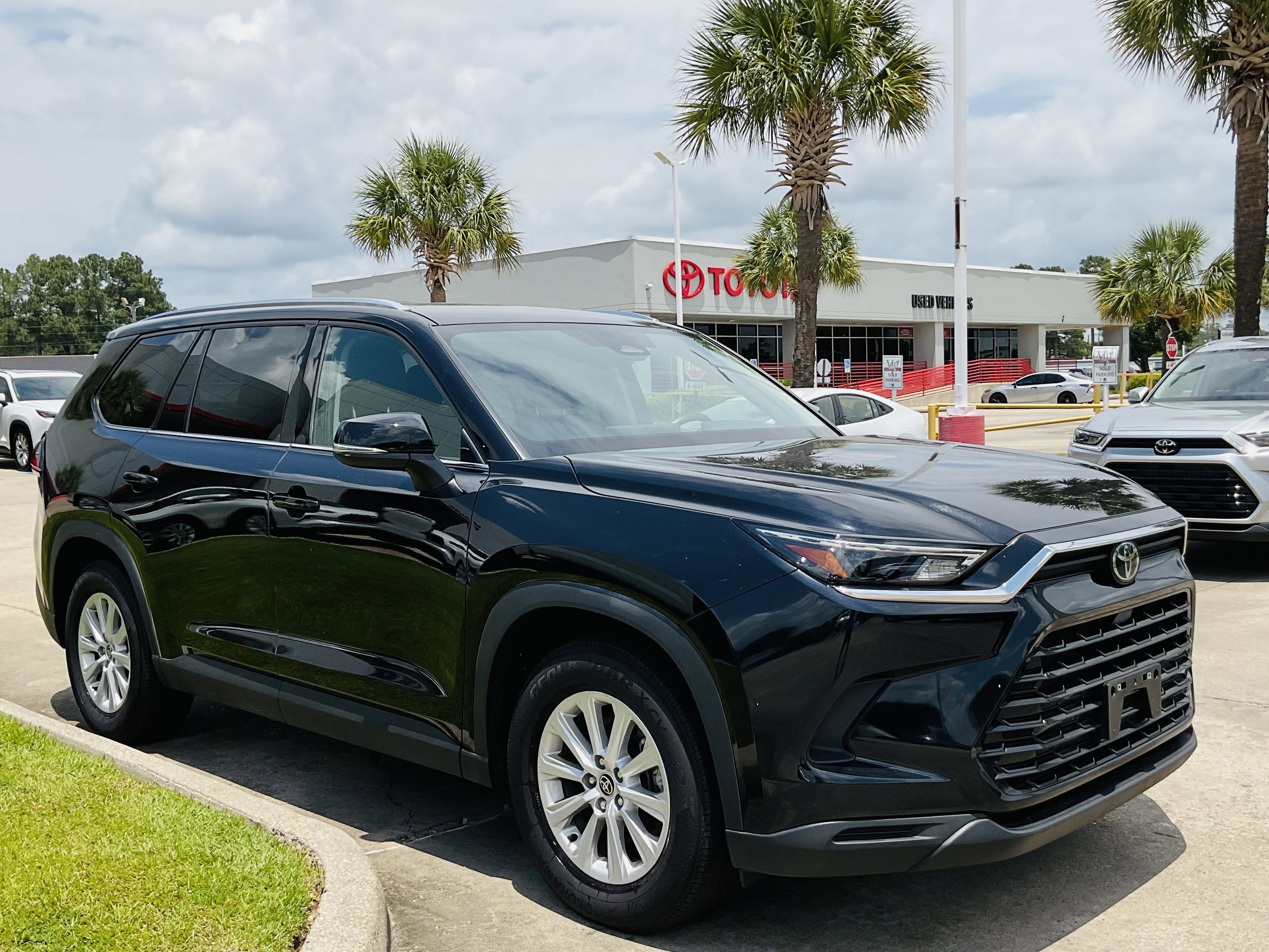 2025 Toyota GRAND HIGHLANDER LE