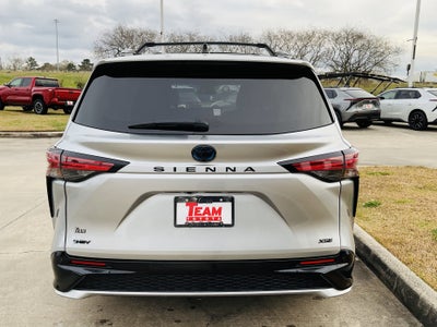 2025 Toyota SIENNA XSE XSE