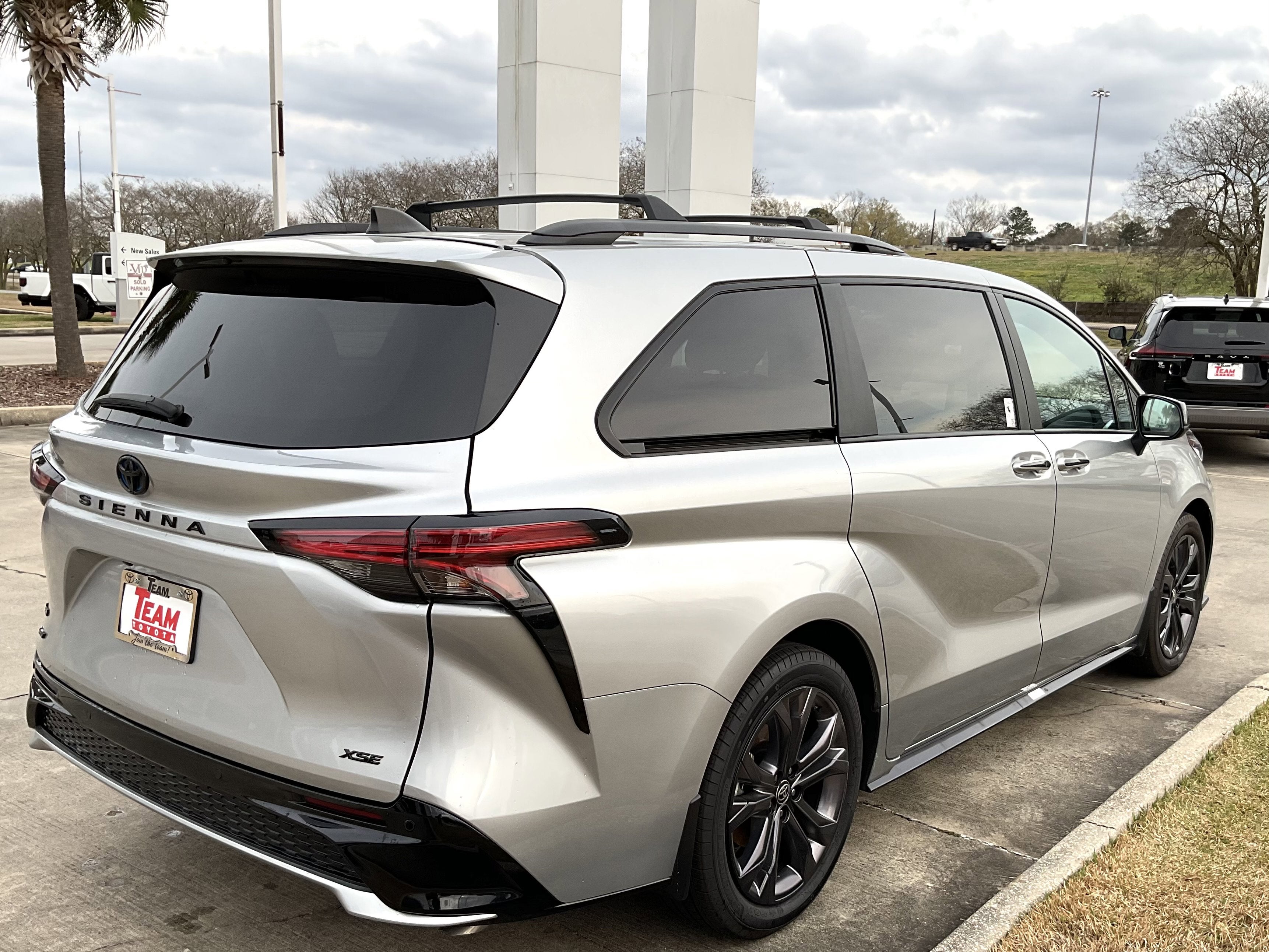 2025 Toyota SIENNA XSE XSE