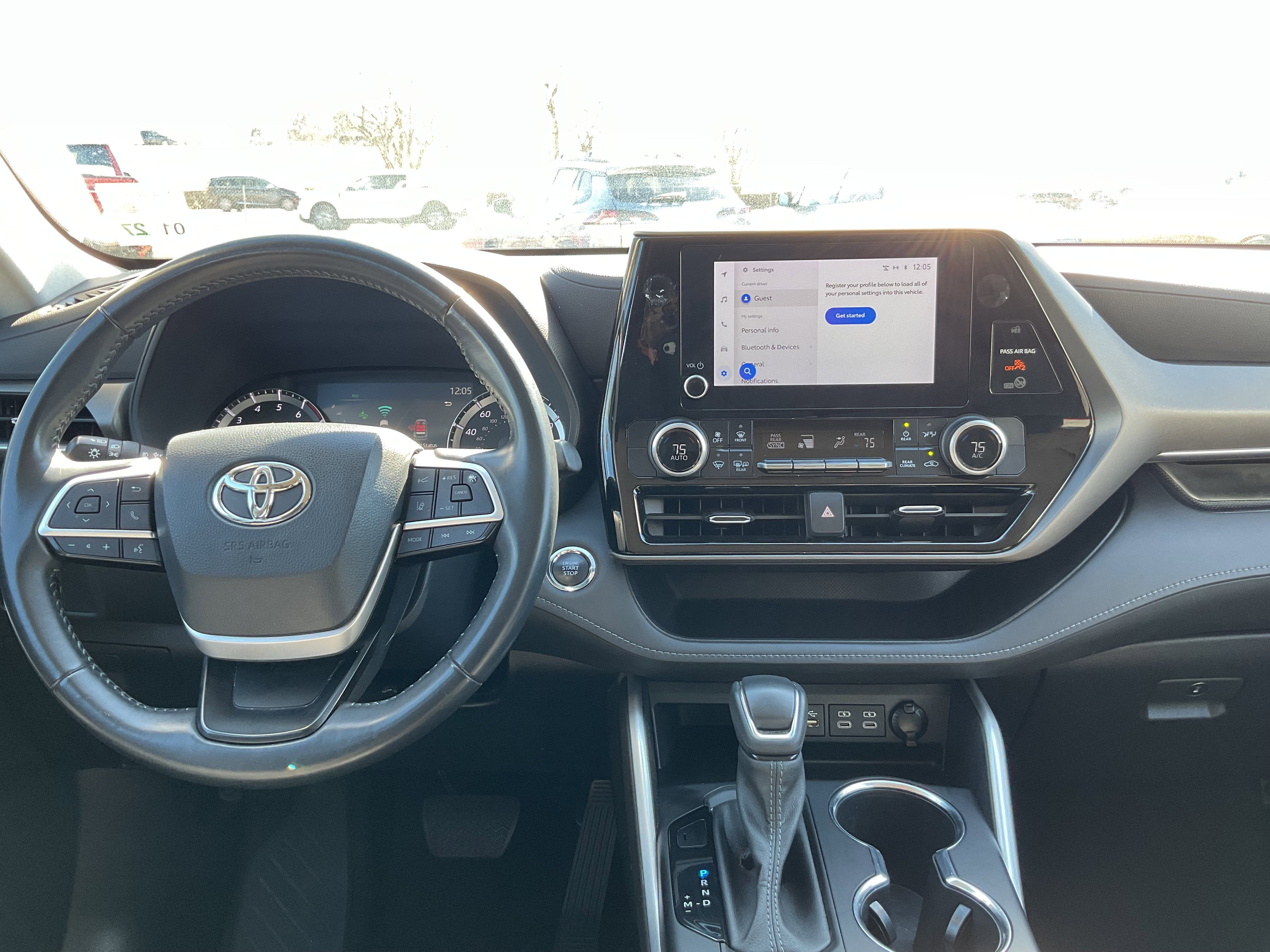 2023 Toyota HIGHLANDER LE