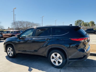 2023 Toyota HIGHLANDER LE