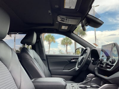2024 Toyota Highlander XSE