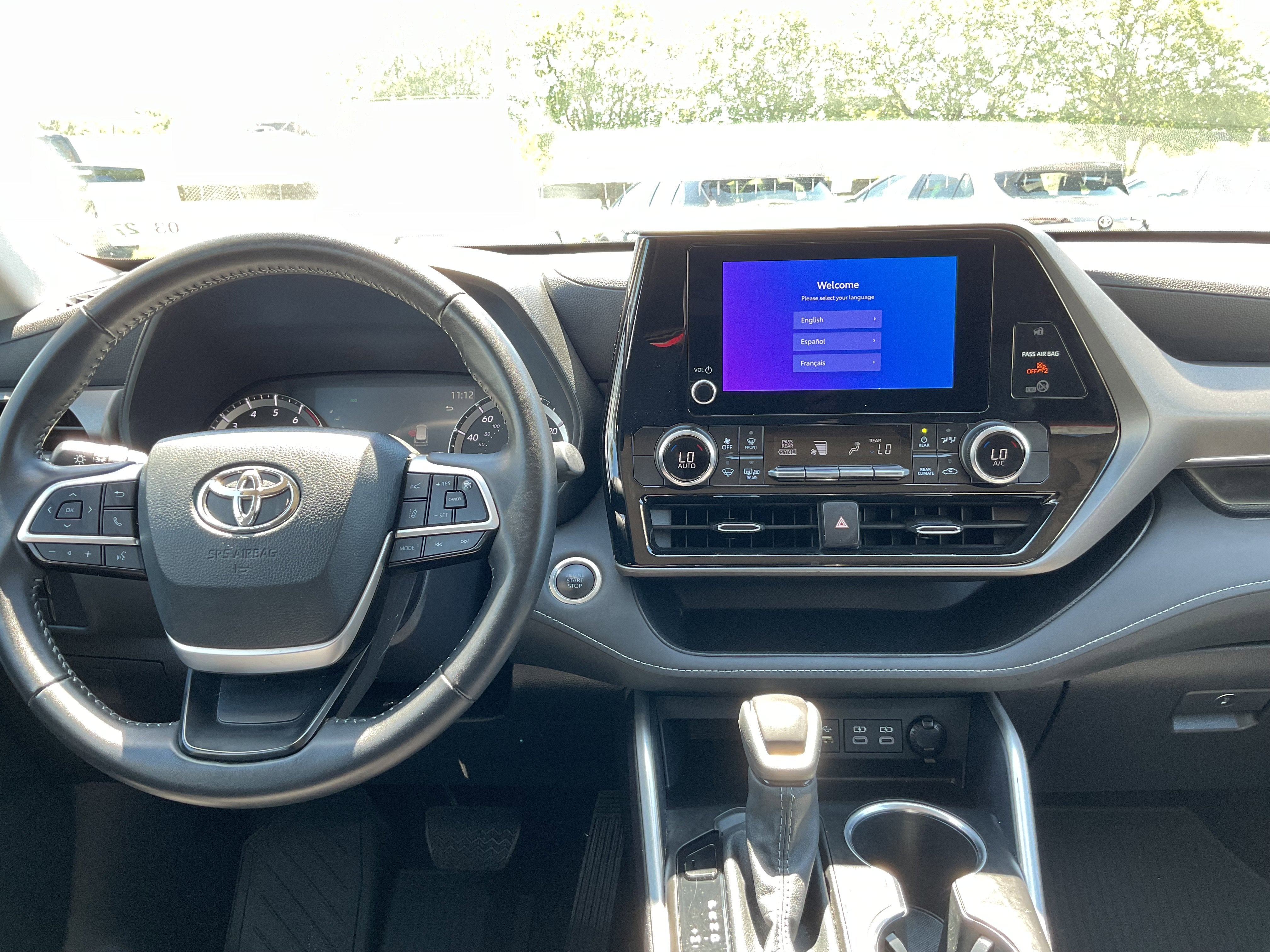 2025 Toyota HIGHLANDER LE