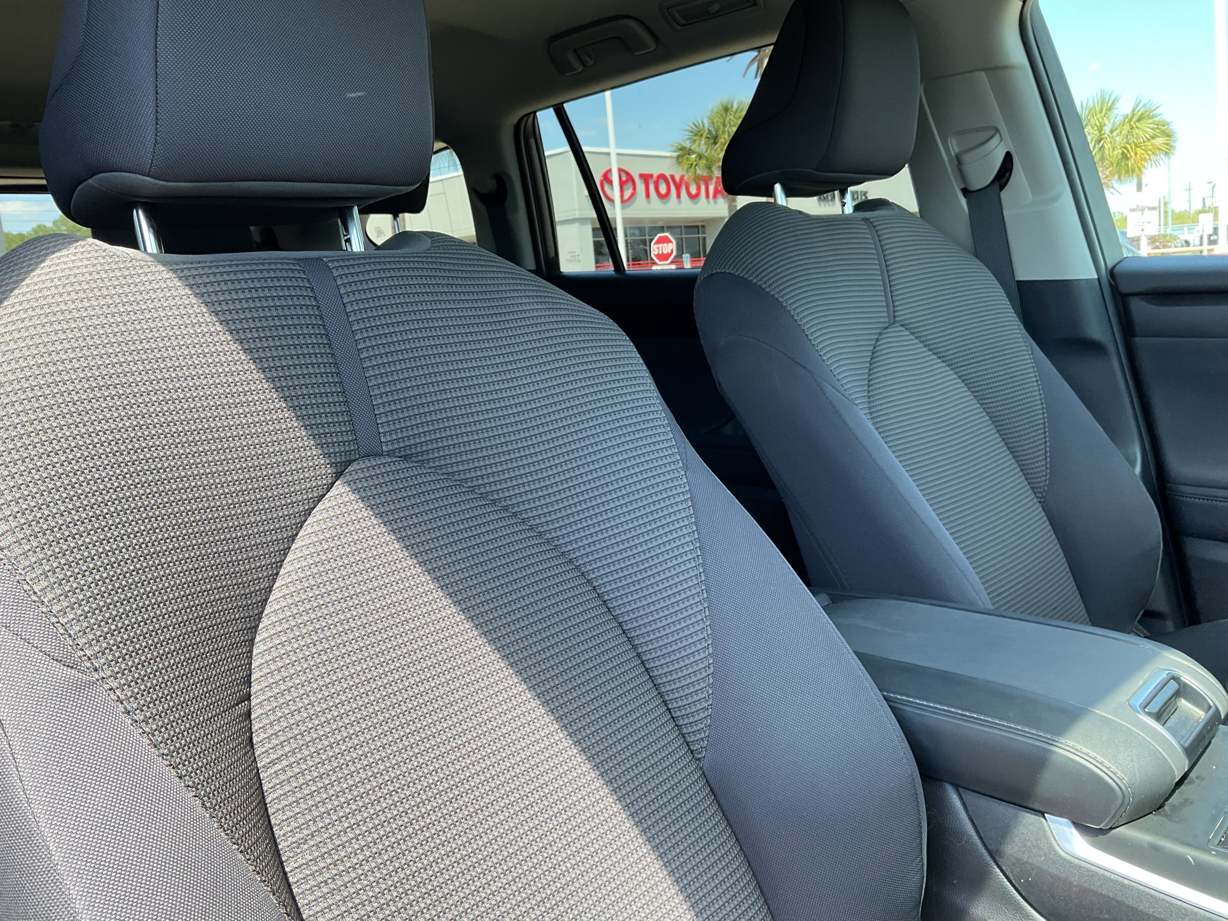 2025 Toyota HIGHLANDER LE