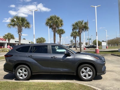 2025 Toyota HIGHLANDER LE