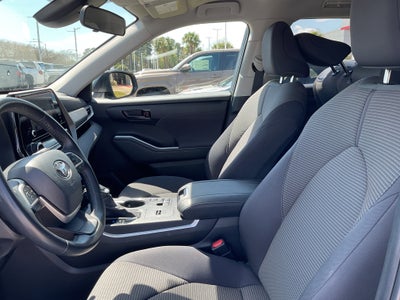 2025 Toyota HIGHLANDER LE