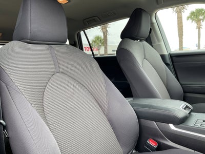 2025 Toyota HIGHLANDER LE