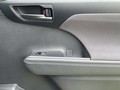 2025 Toyota HIGHLANDER LE